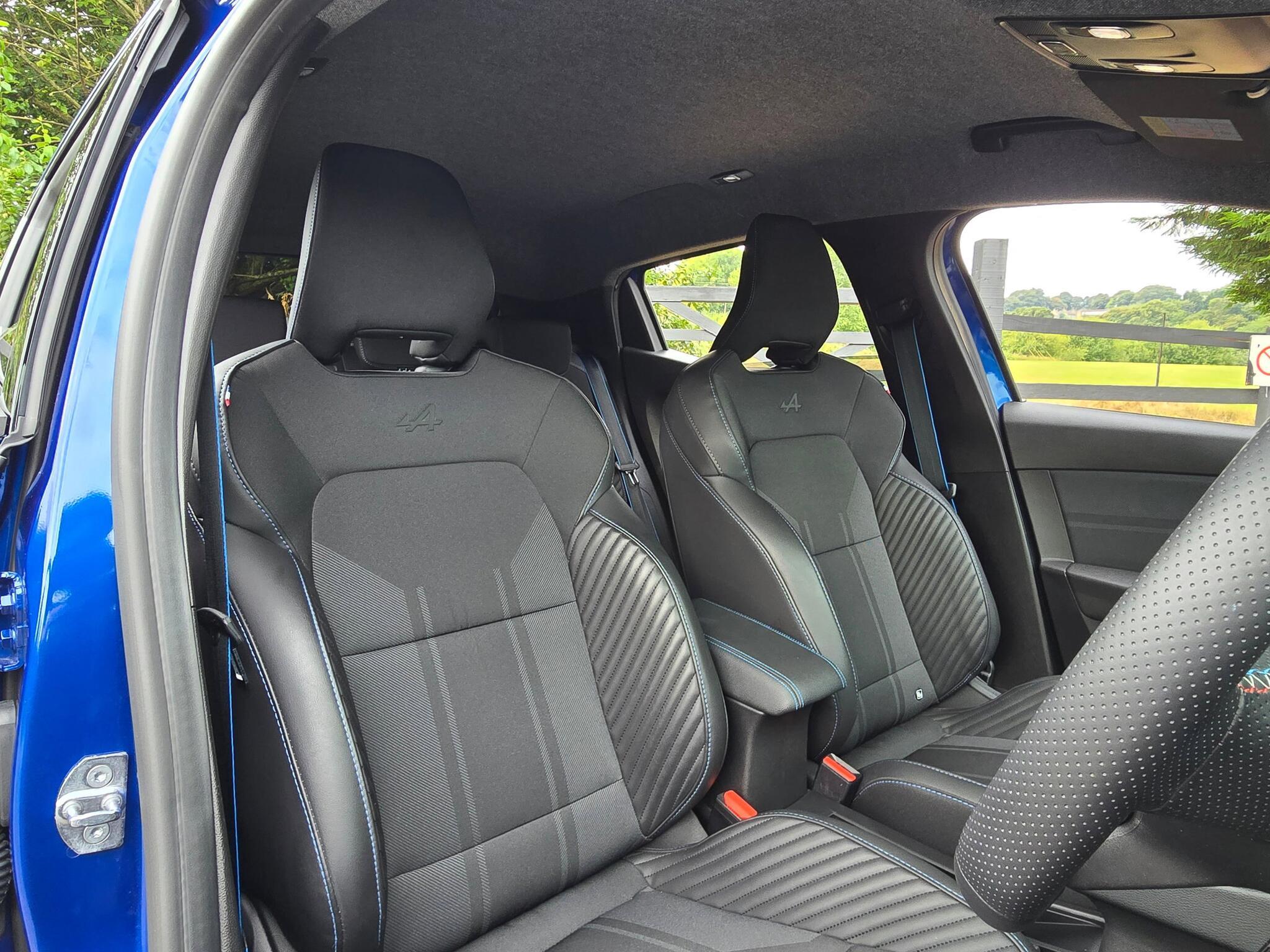 Renault Clio - Image 14