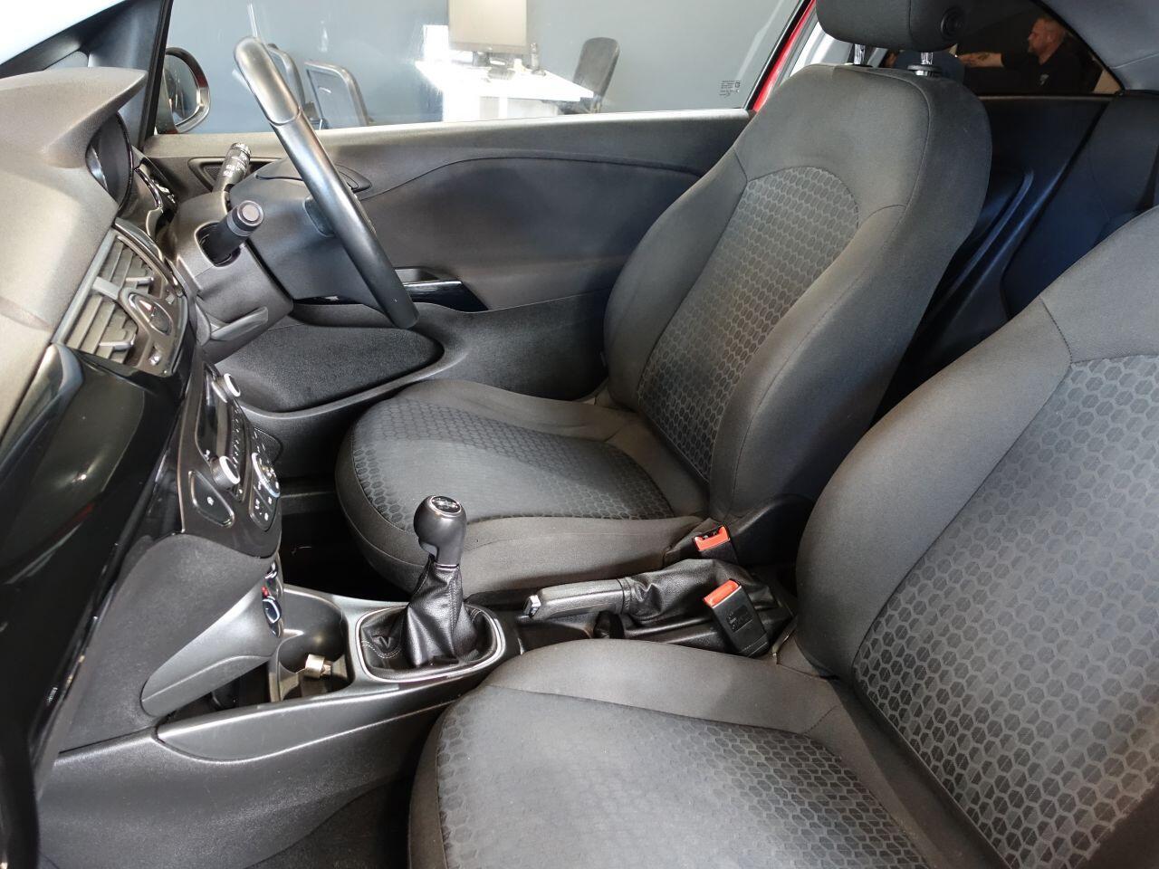 Vauxhall Corsa - Image 11