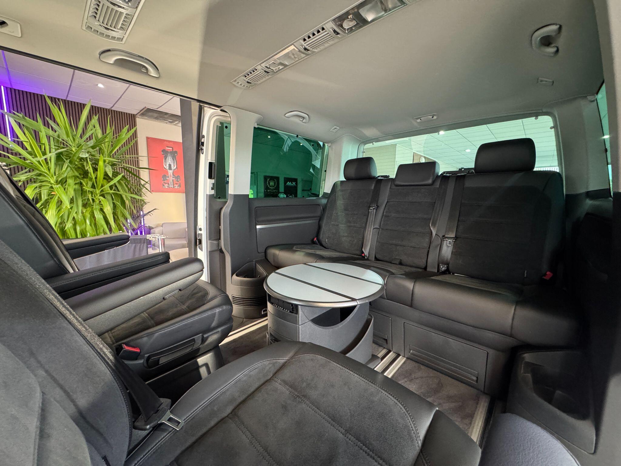 Volkswagen CARAVELLE - Image 18