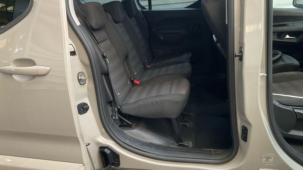 Vauxhall Combo Life - Image 2