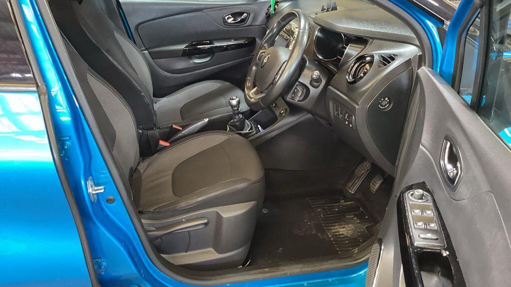 Renault Captur - Image 10