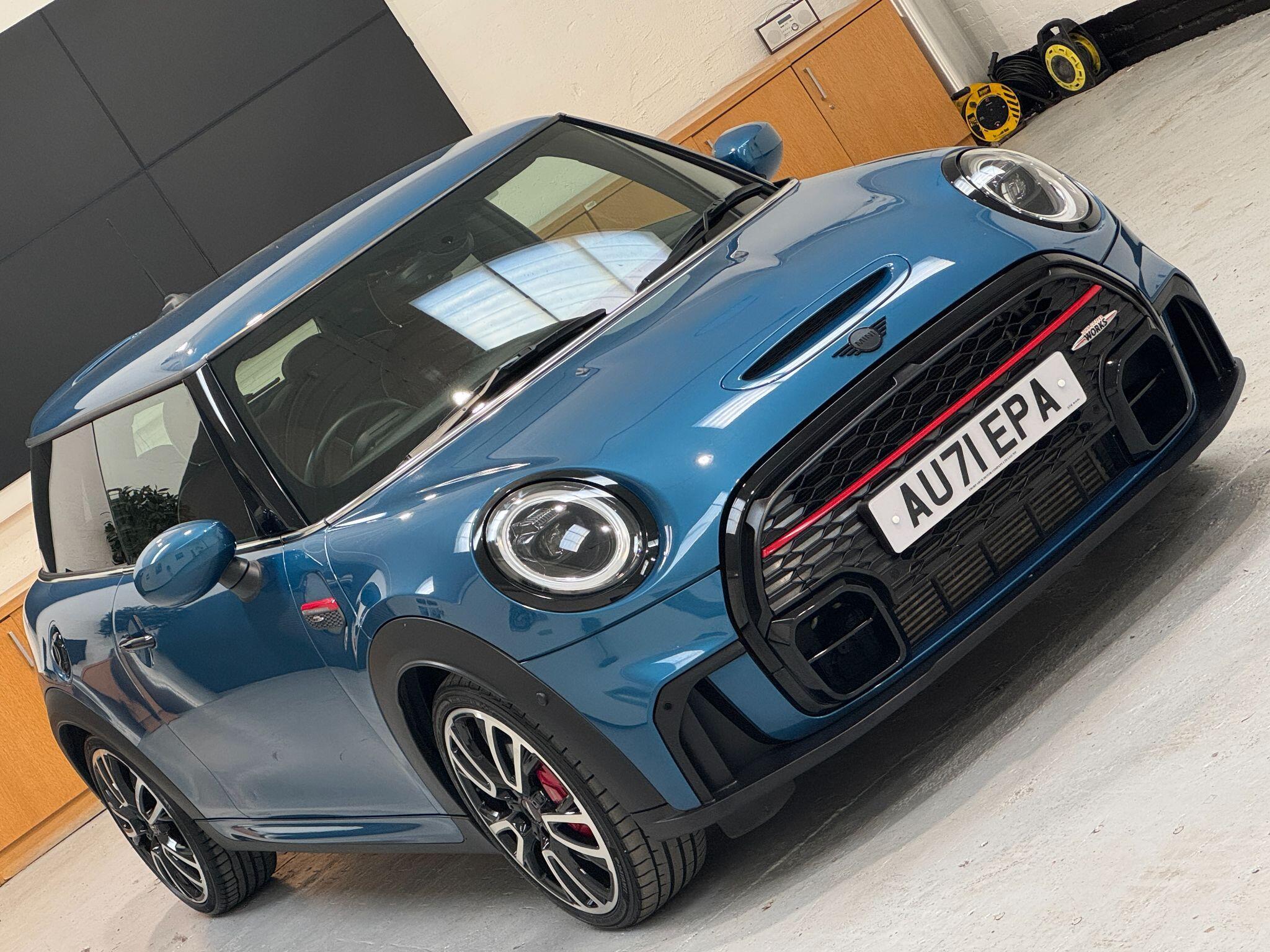MINI Hatch - Image 29