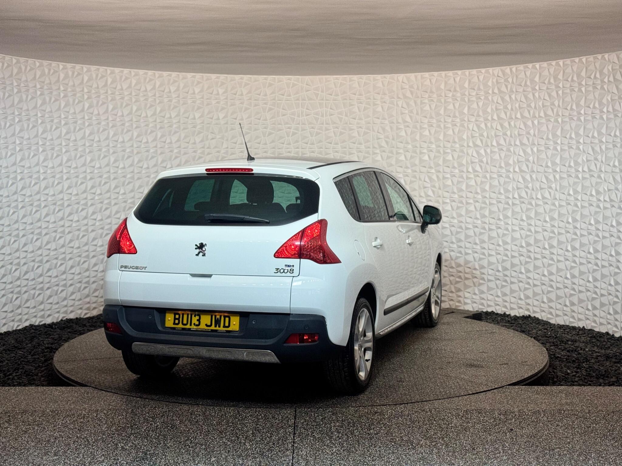 Peugeot 3008 - Image 11