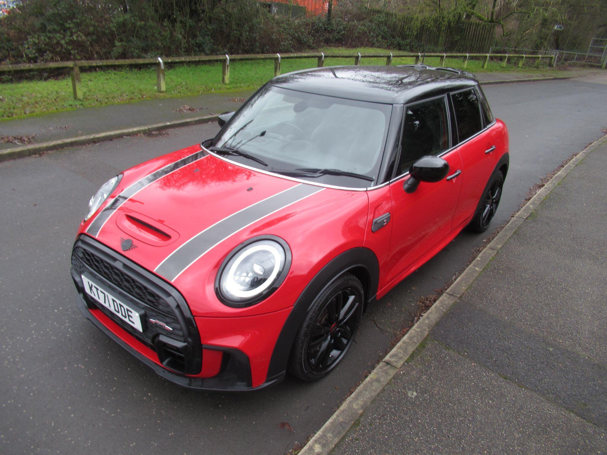 MINI Hatch - Image 11