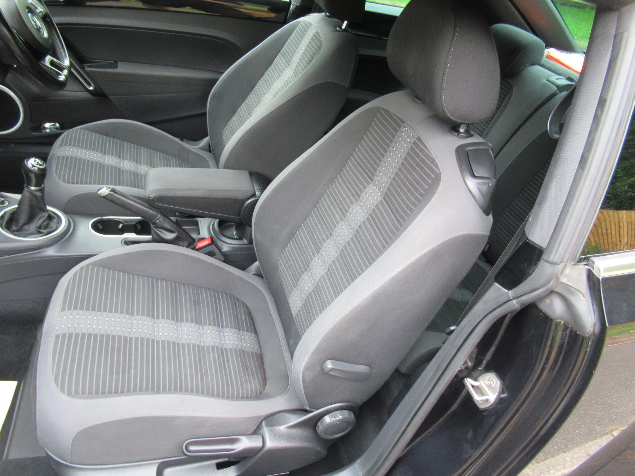 Volkswagen Beetle - Image 15