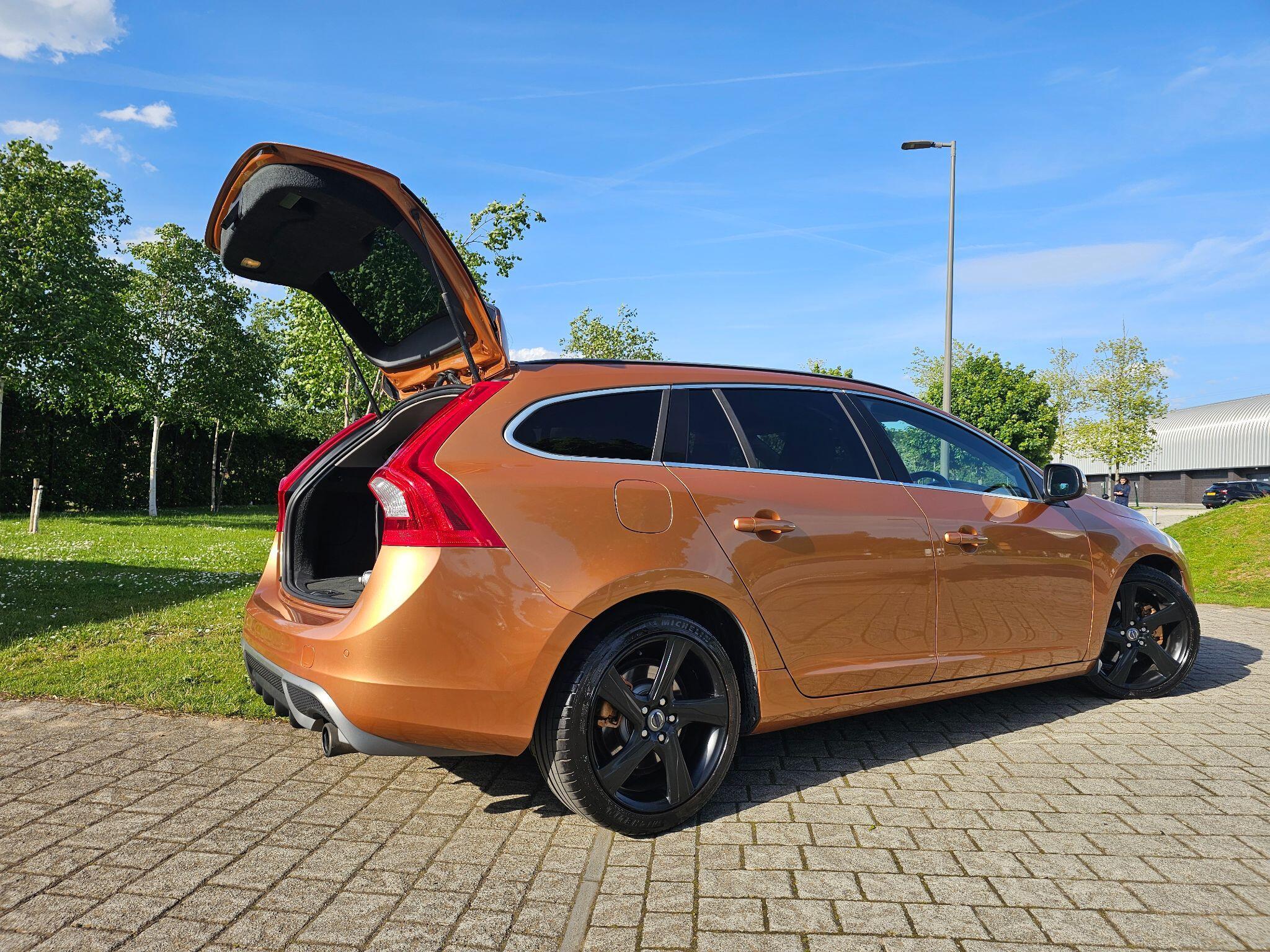 Volvo V60 - Image 5