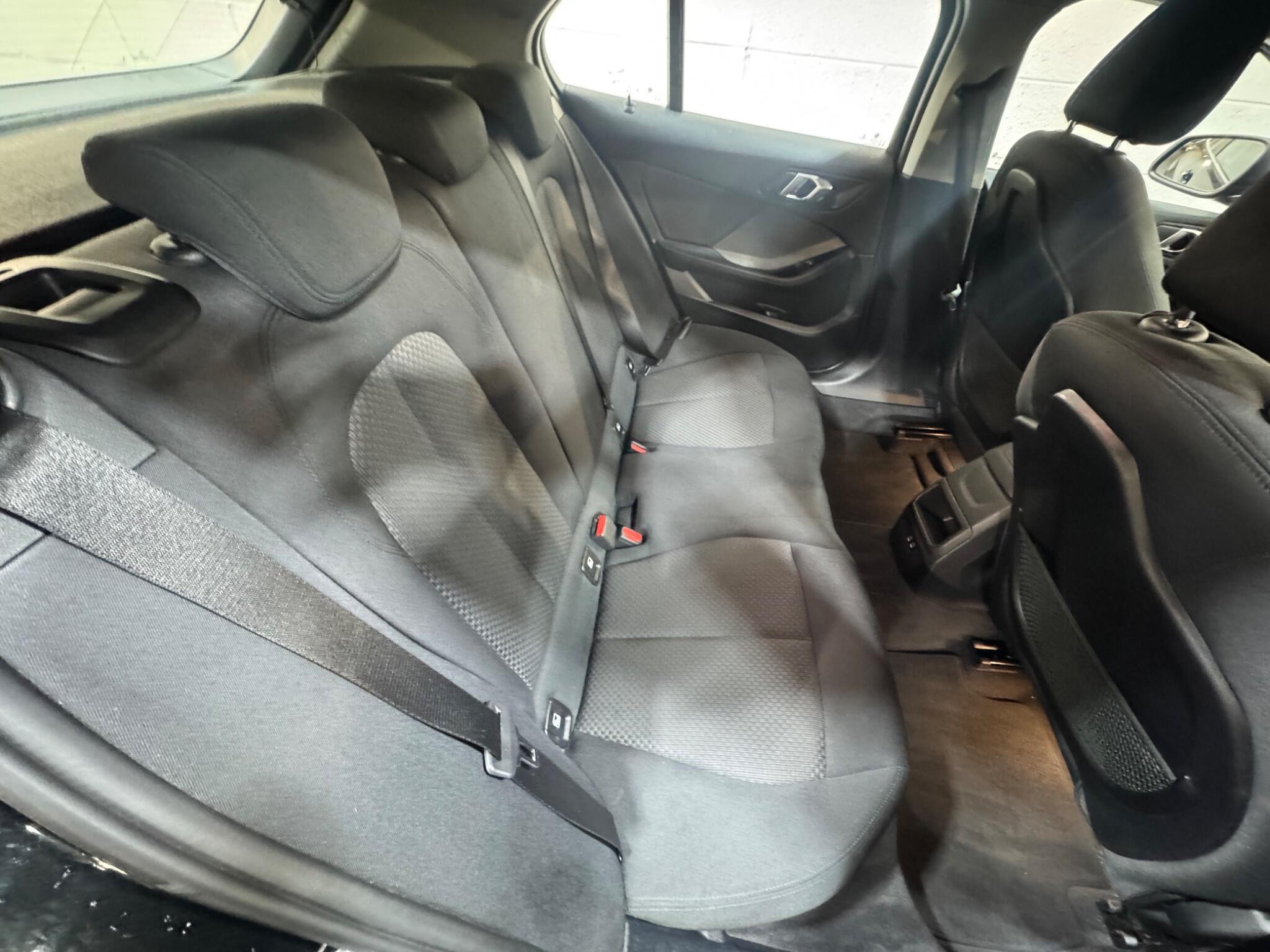 BMW 1 Series - Image 12