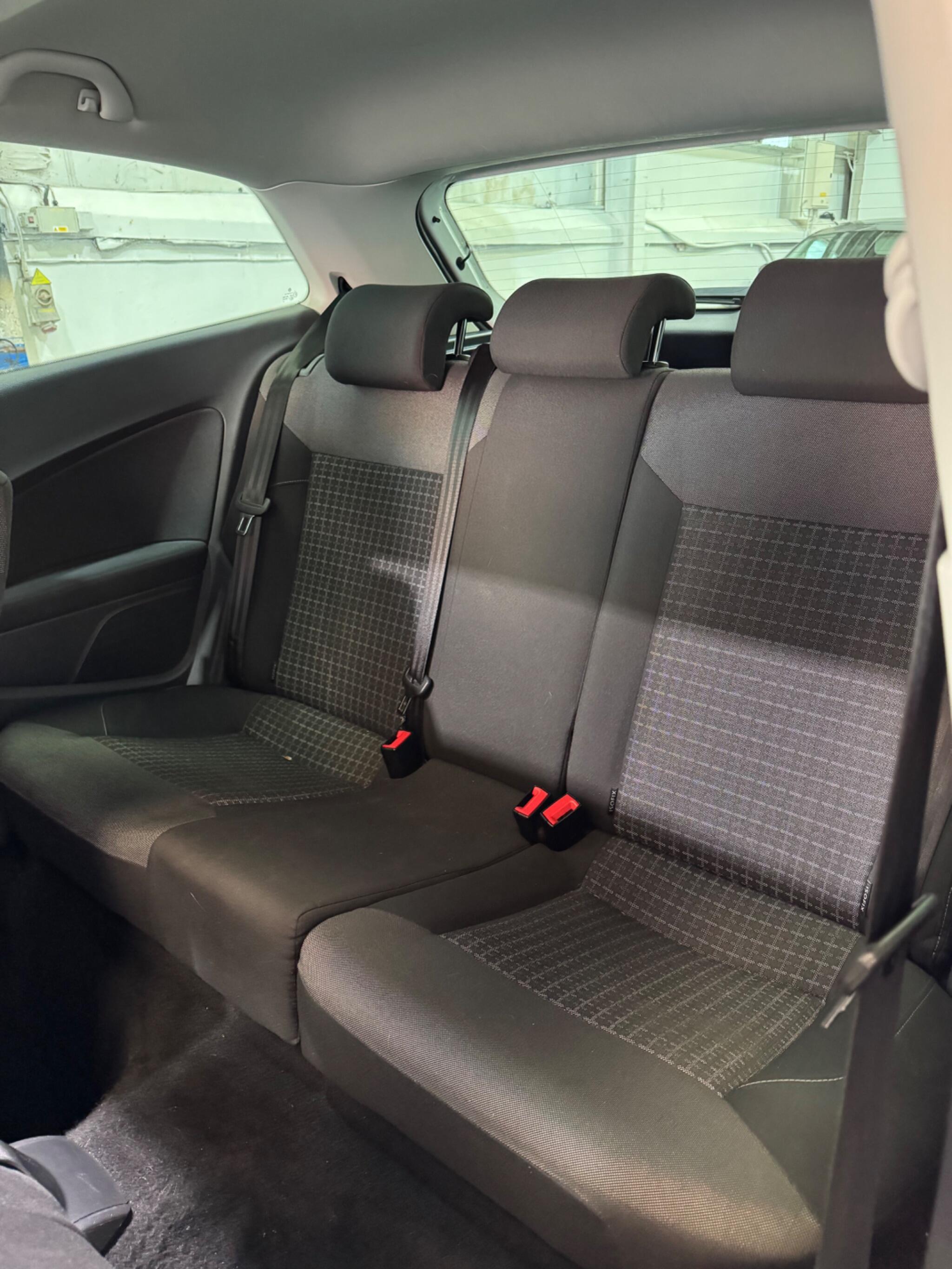 Volkswagen Polo - Image 22