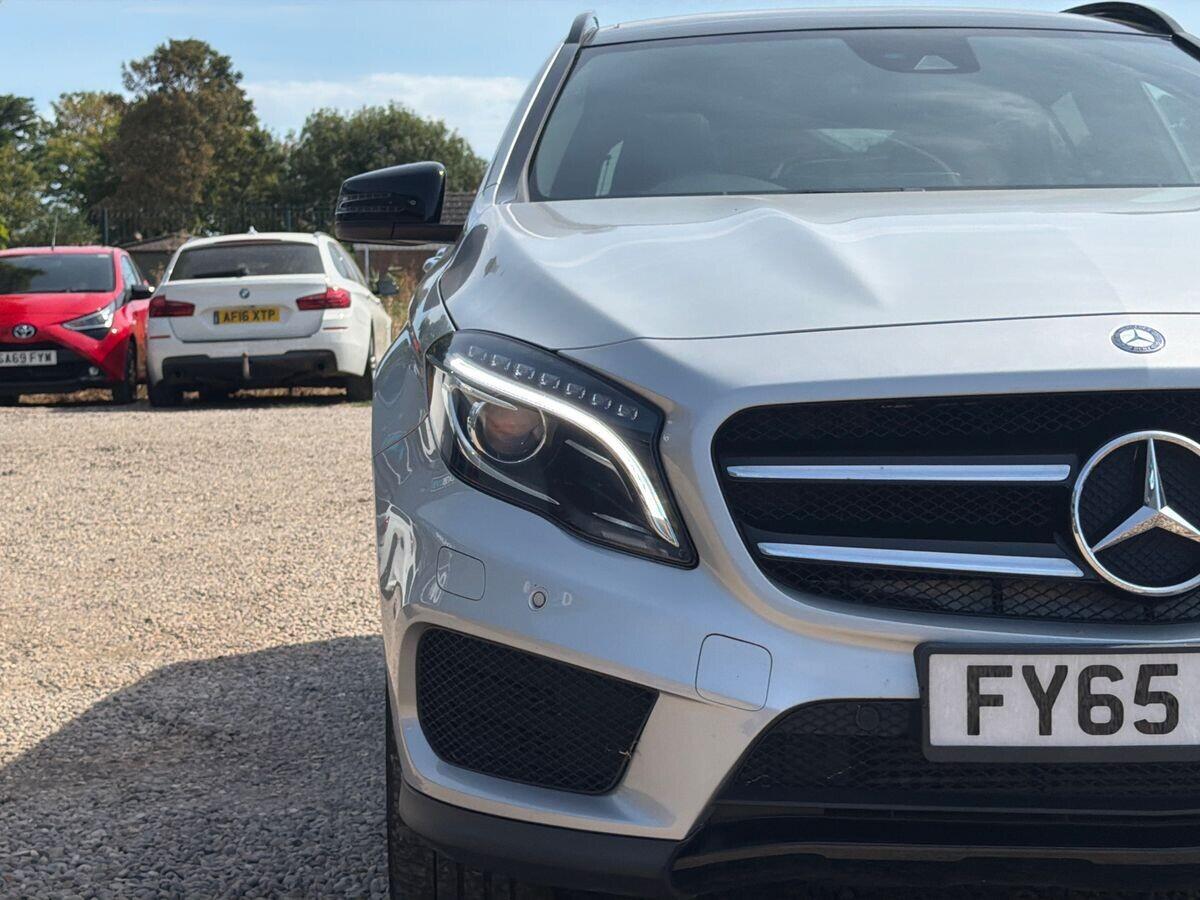Mercedes-benz GLA - Image 11