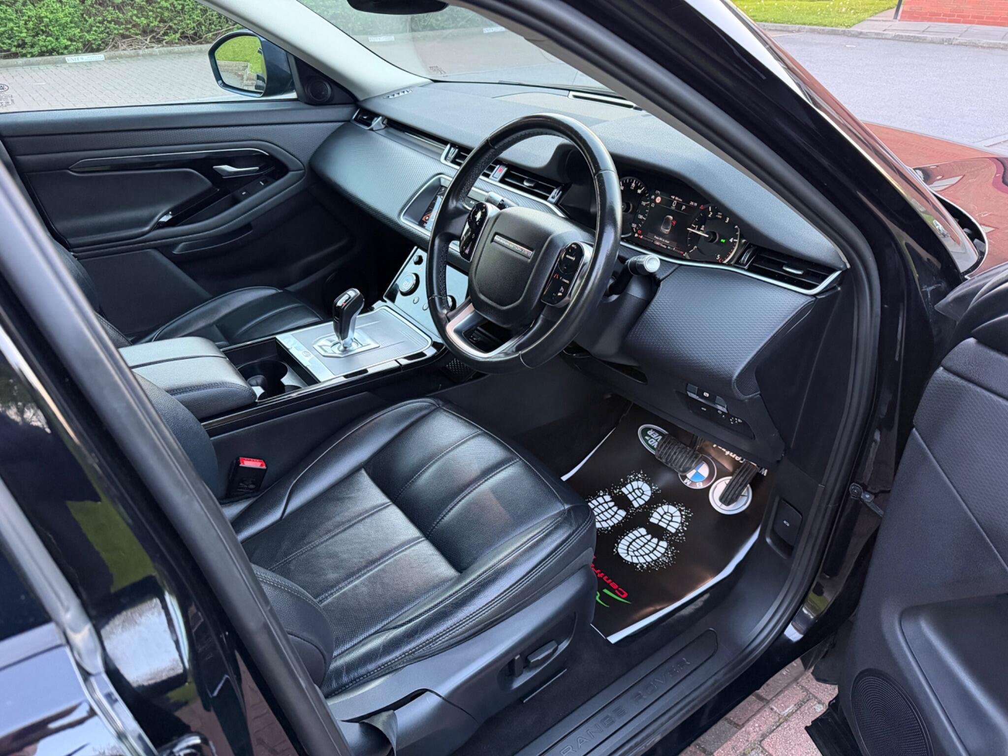 Land Rover Range Rover Evoque - Image 35