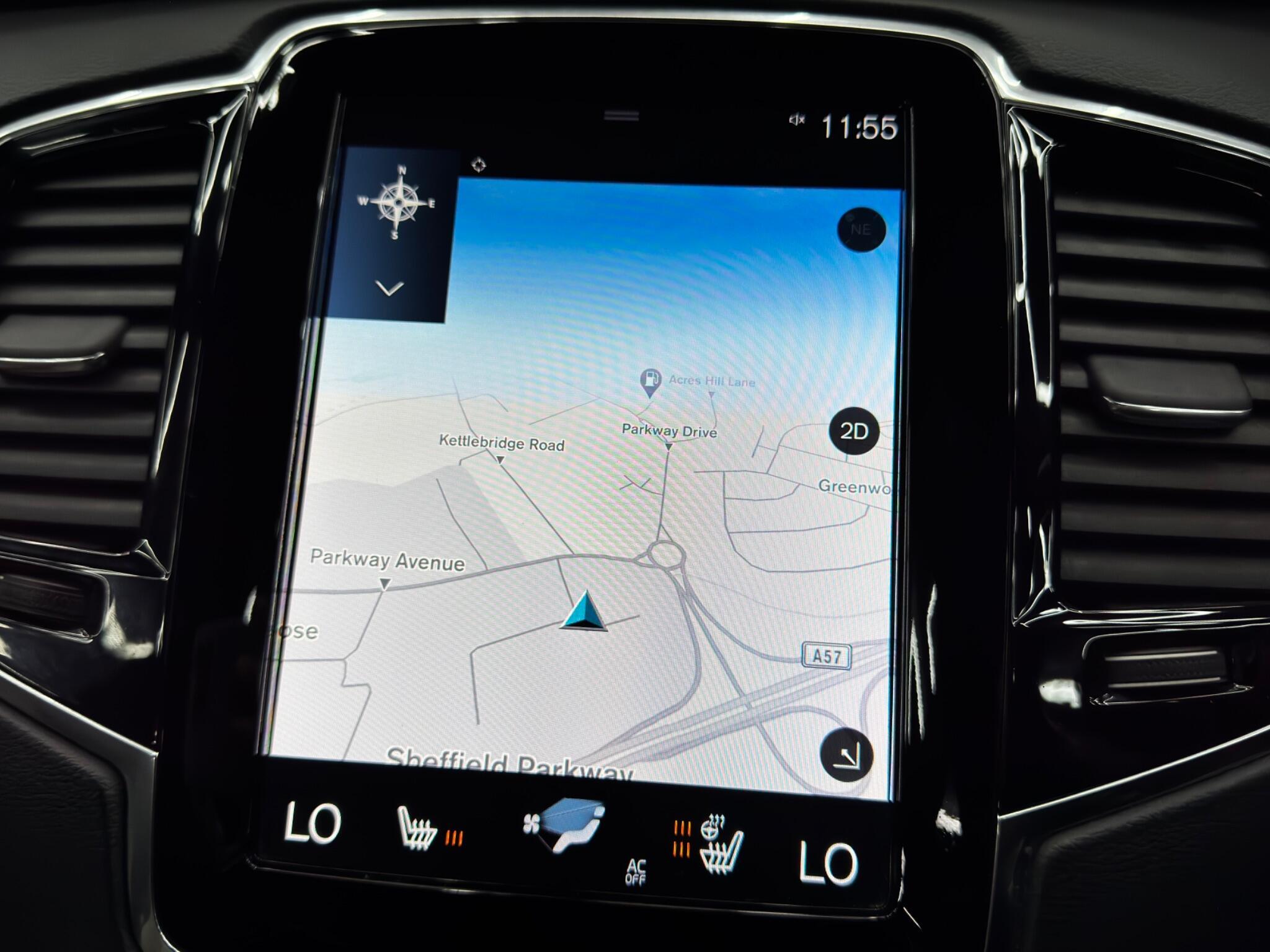 Volvo XC90 - Image 29