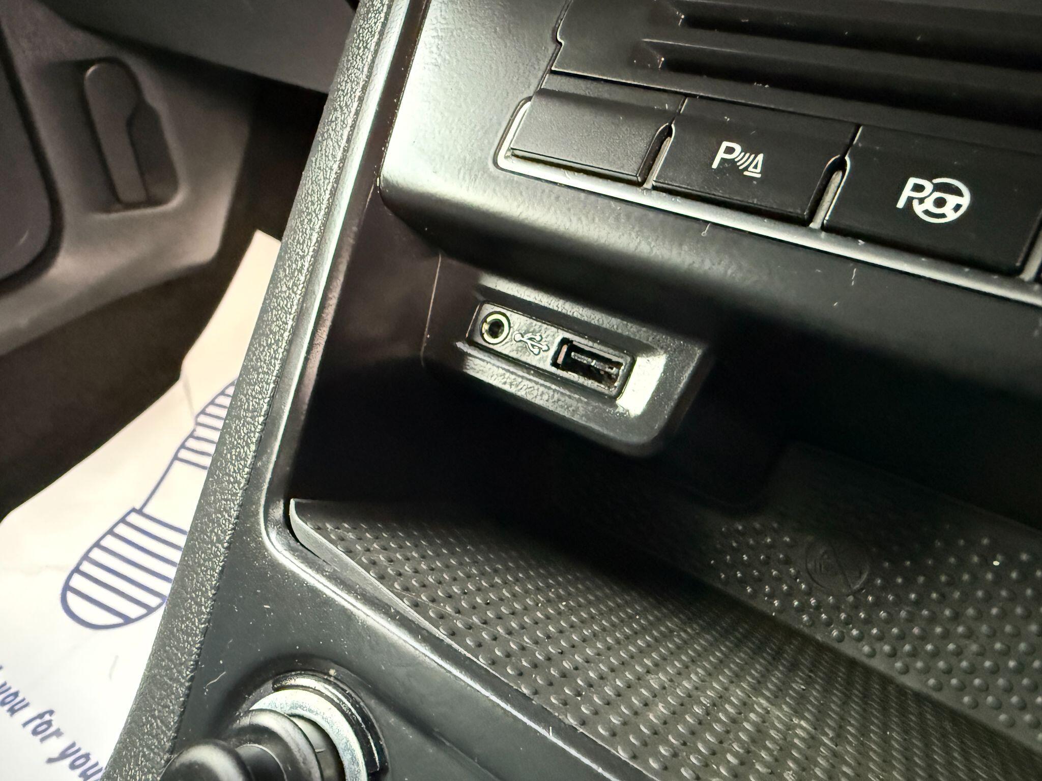 Volkswagen Tiguan - Image 52