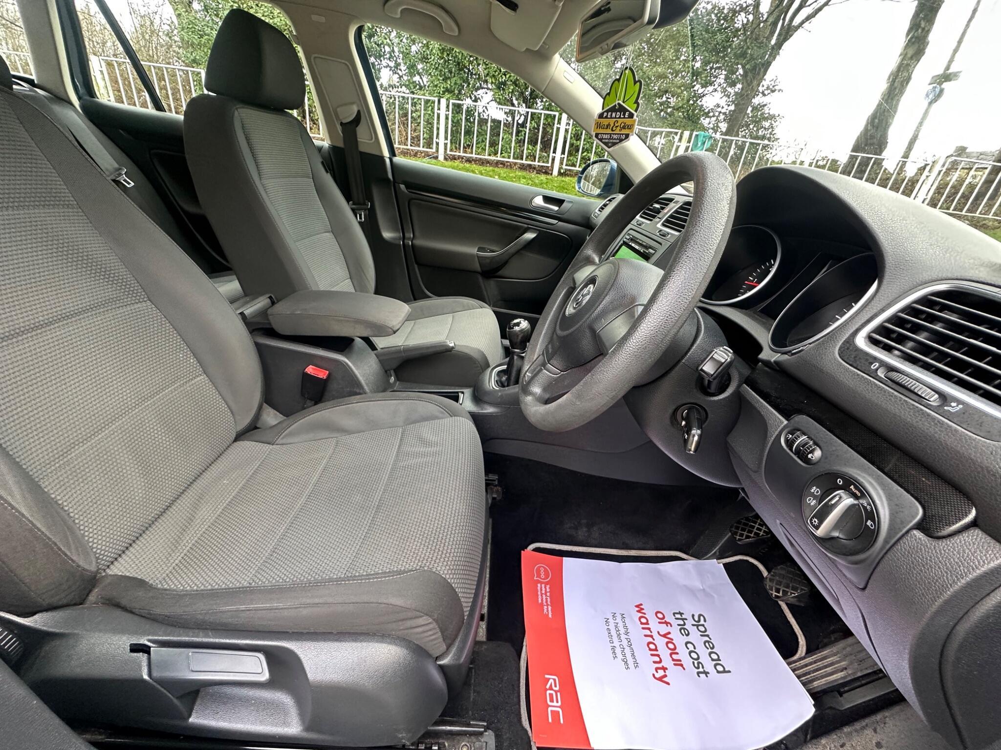 Volkswagen Golf - Image 21