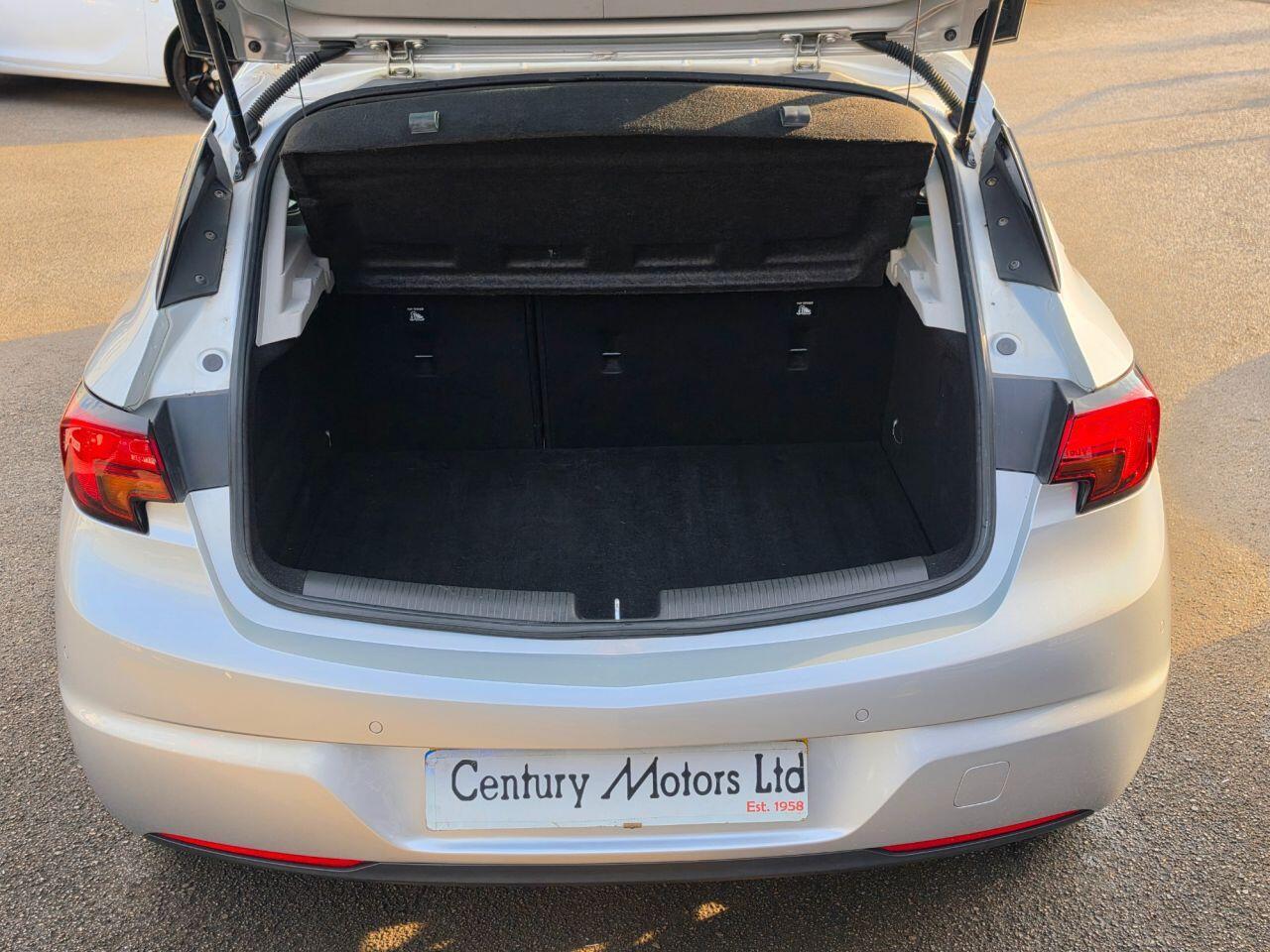 Vauxhall Astra - Image 16