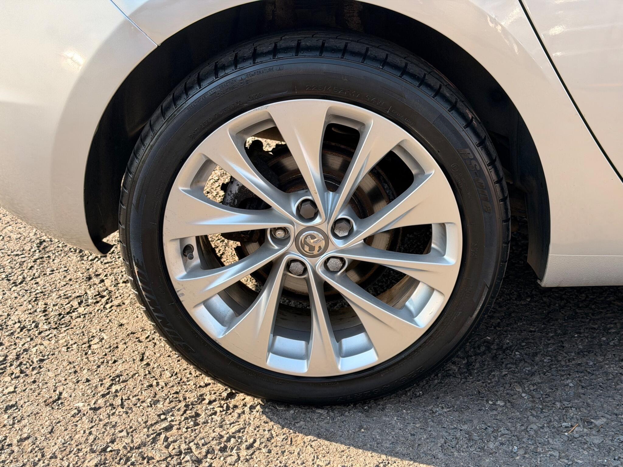 Vauxhall Astra - Image 9