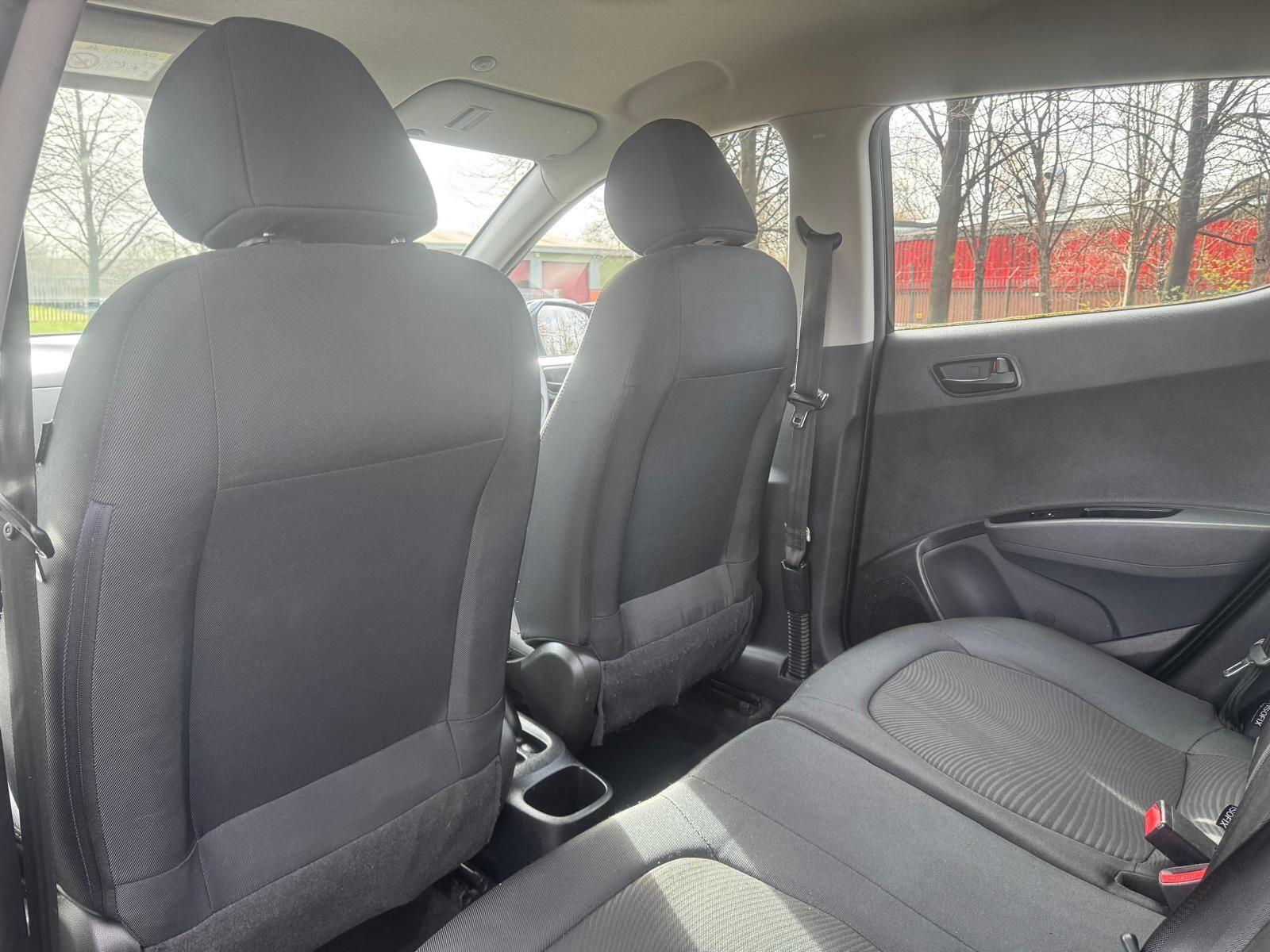 Hyundai i10 - Image 26