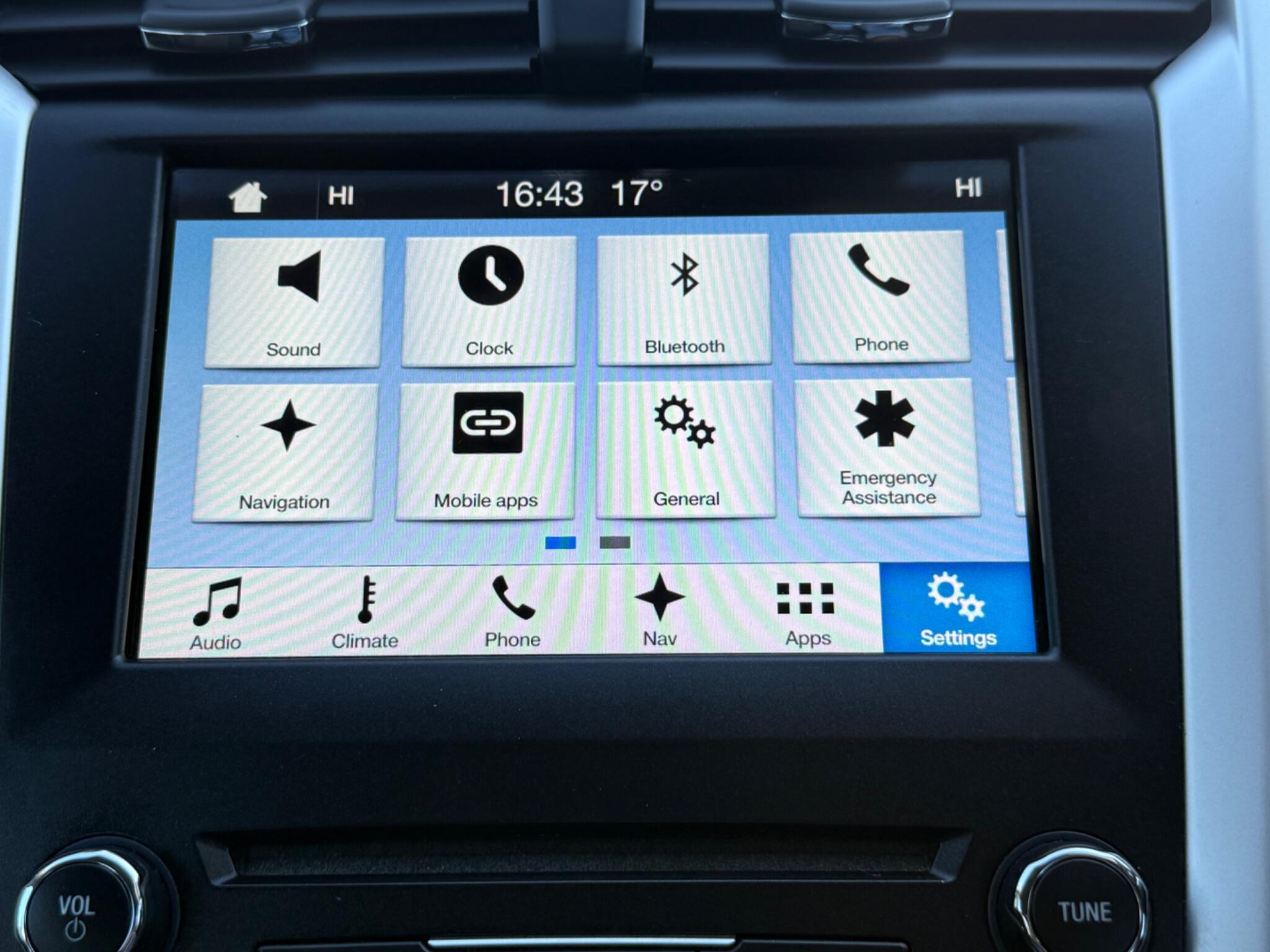 Ford Mondeo - Image 44