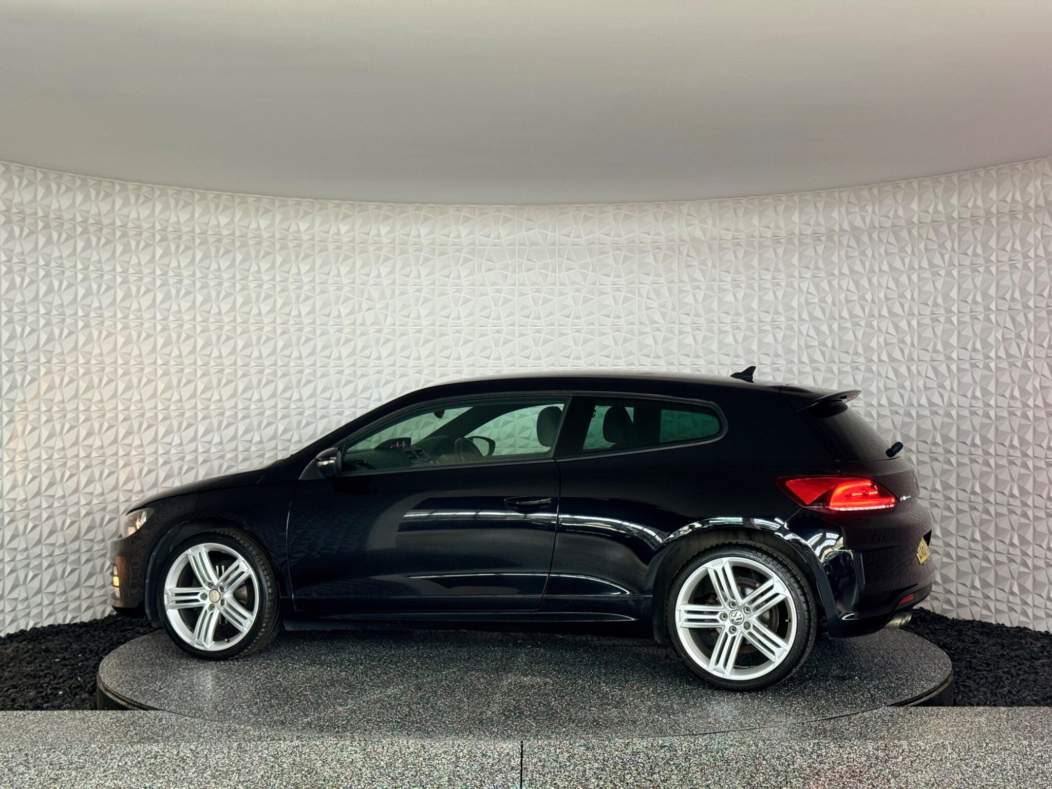 Volkswagen Scirocco - Image 19