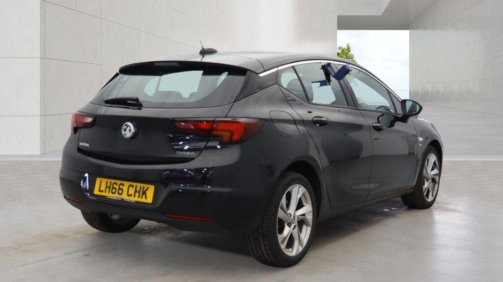 Vauxhall Astra - Image 5