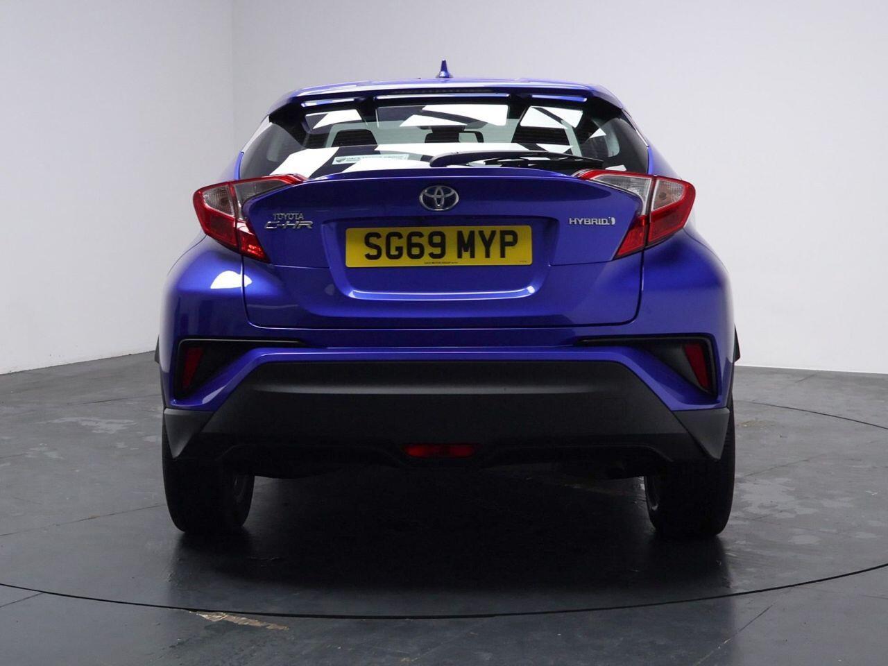 Toyota C-Hr - Image 16