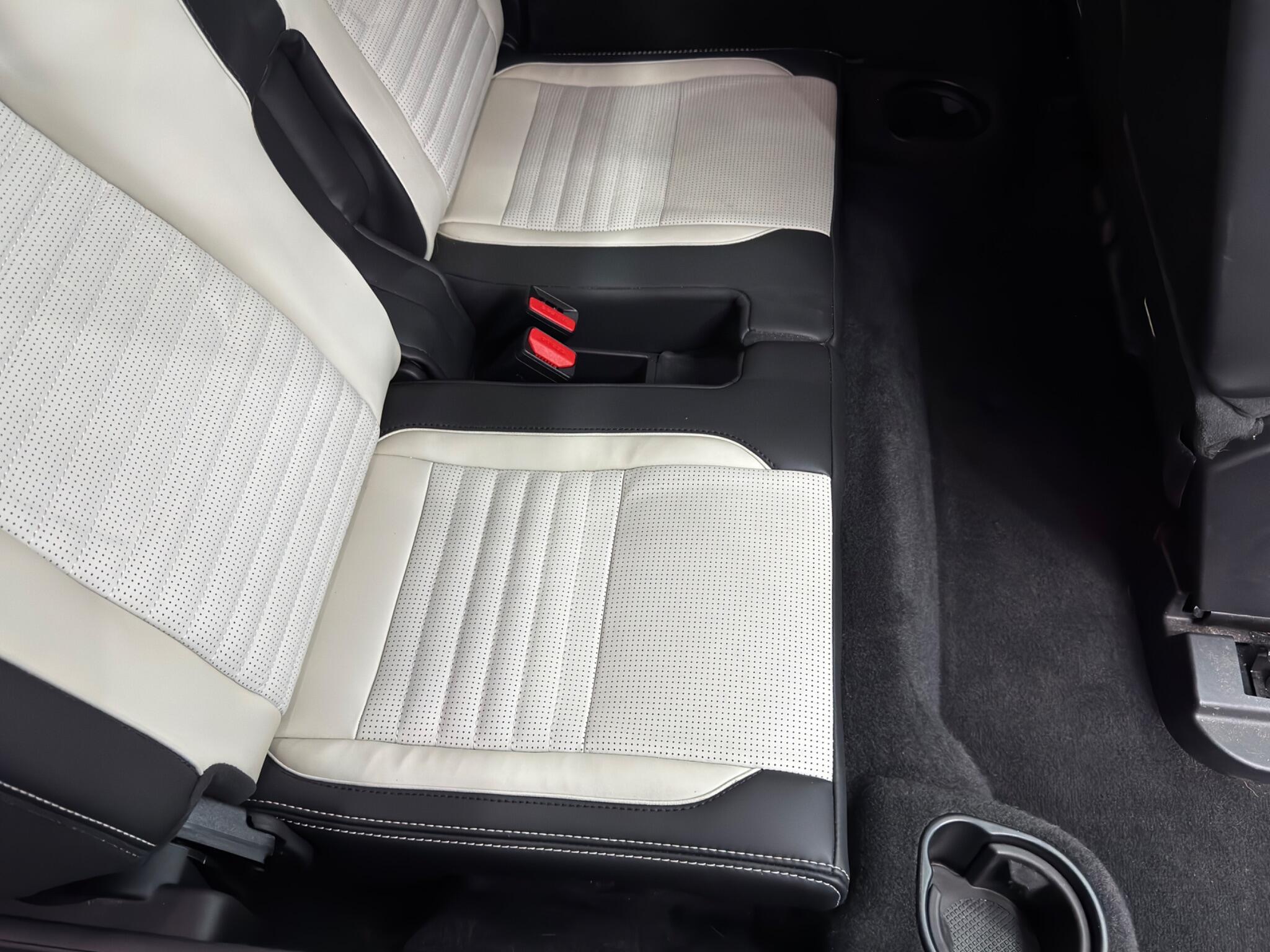 Land Rover DISCOVERY SPORT - Image 17