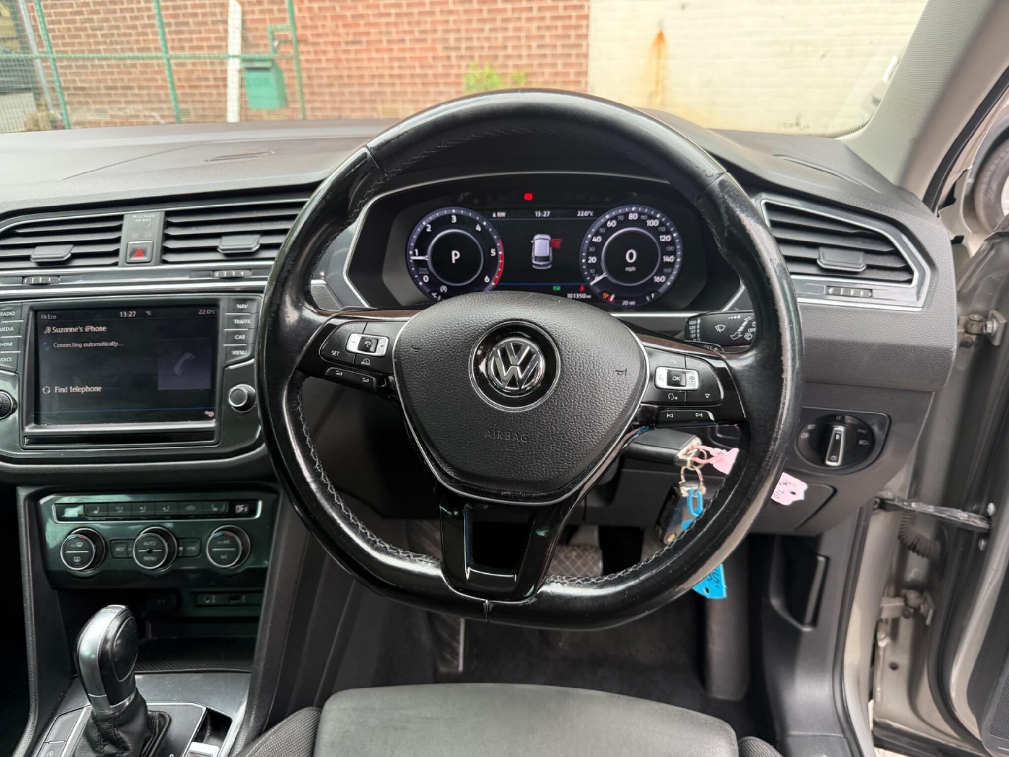 Volkswagen Tiguan - Image 20