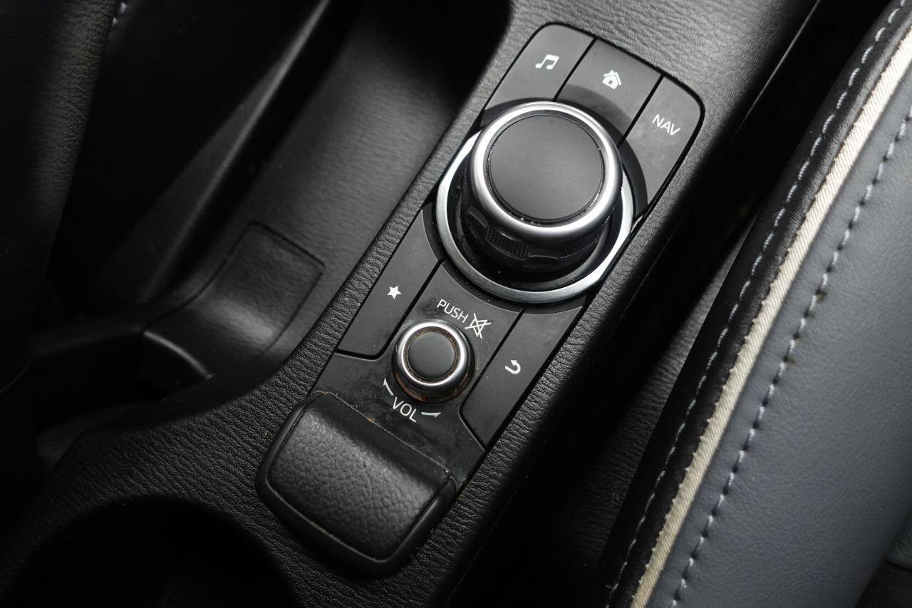 Mazda MAZDA2 - Image 38