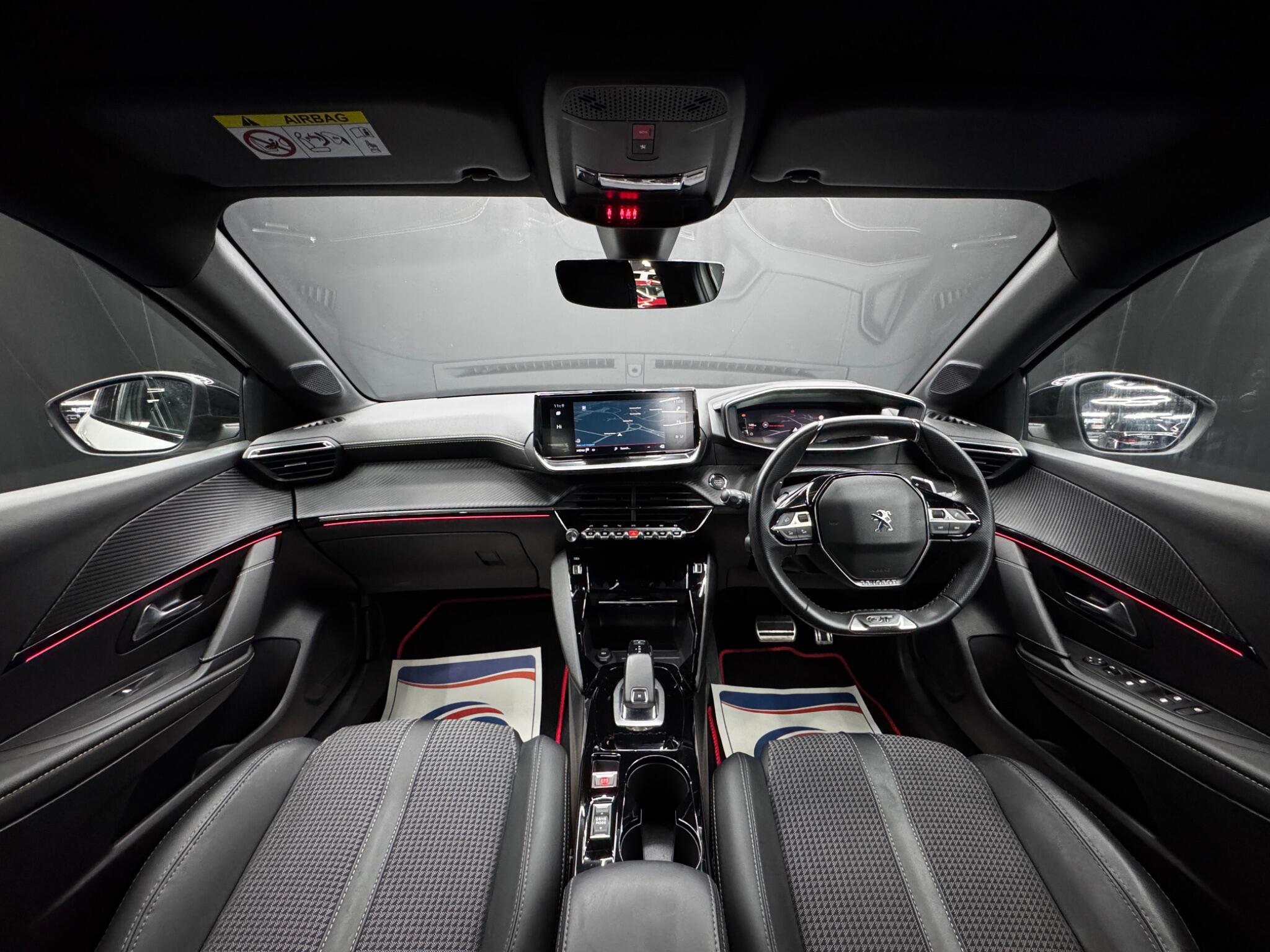 Peugeot 208 - Image 17