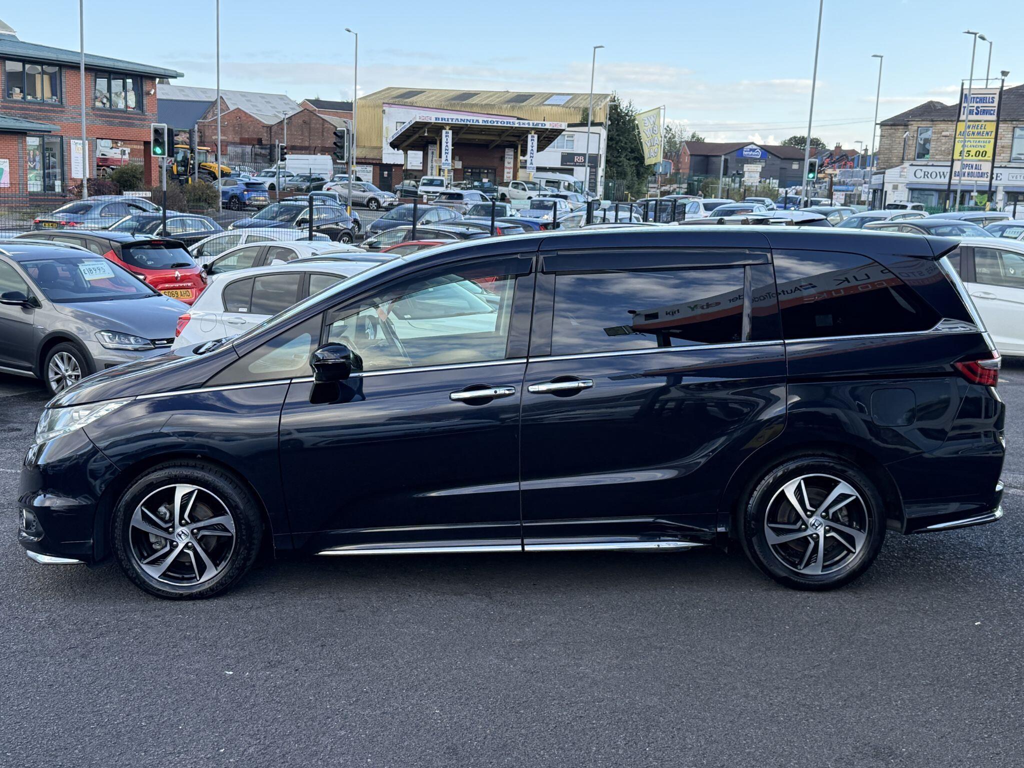 Honda Odyssey - Image 18