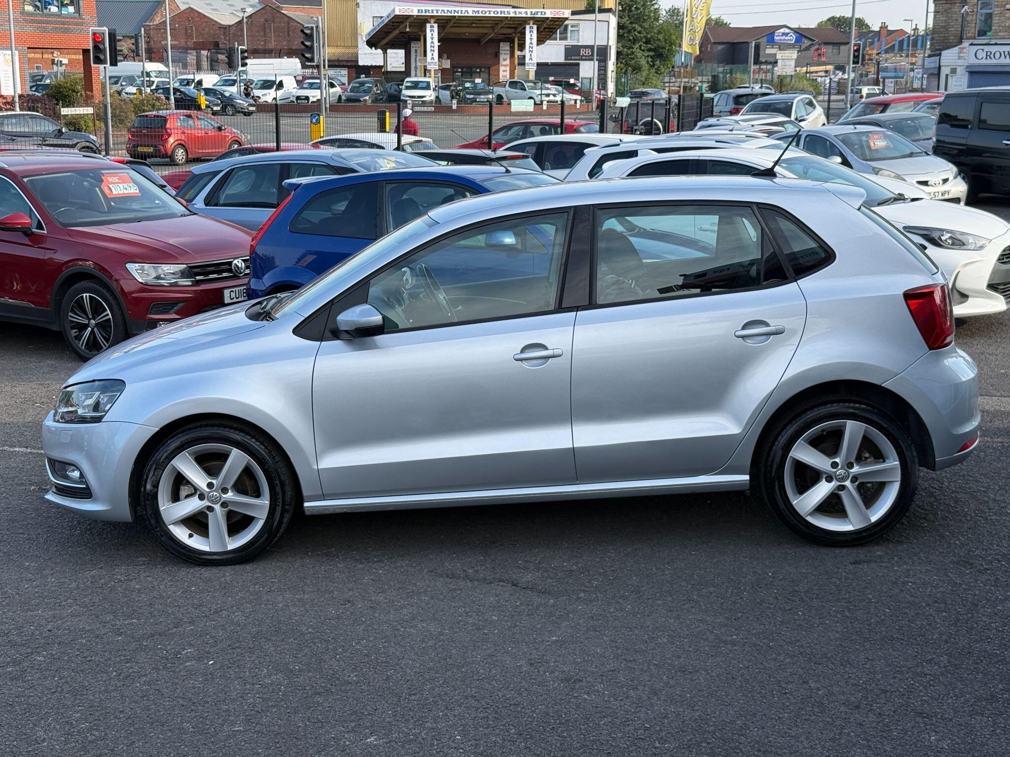 Volkswagen Polo - Image 17