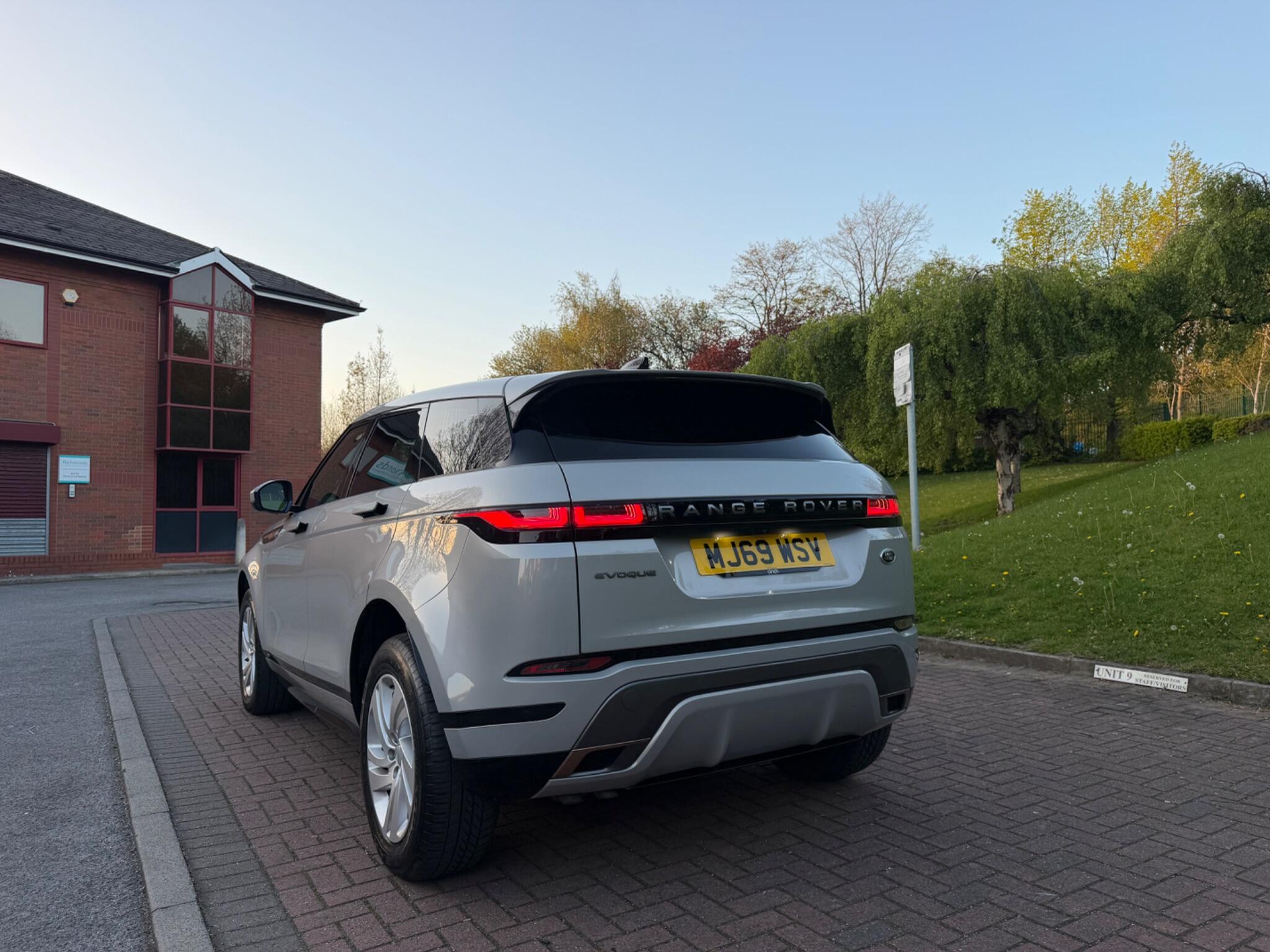 Land Rover Range Rover Evoque - Image 8