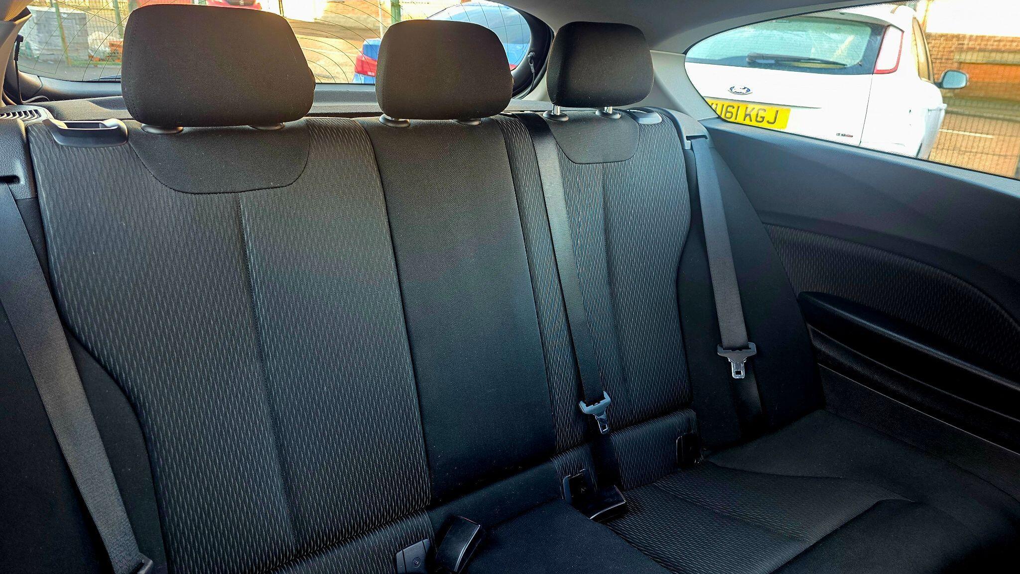 BMW 1 Series - Image 18