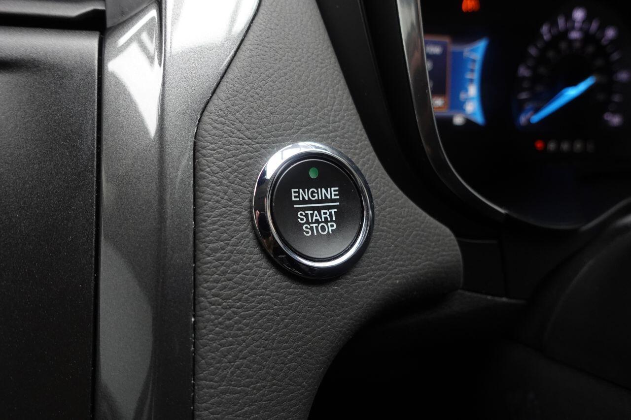 Ford Mondeo - Image 41