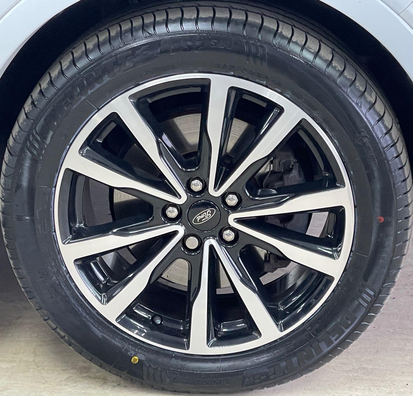 Ford Kuga - Image 14