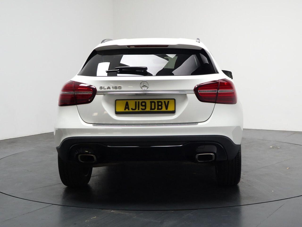 Mercedes-benz GLA - Image 11