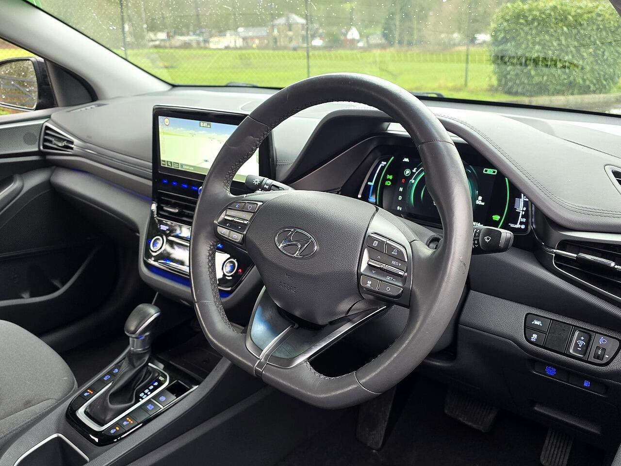 Hyundai Ioniq - Image 21