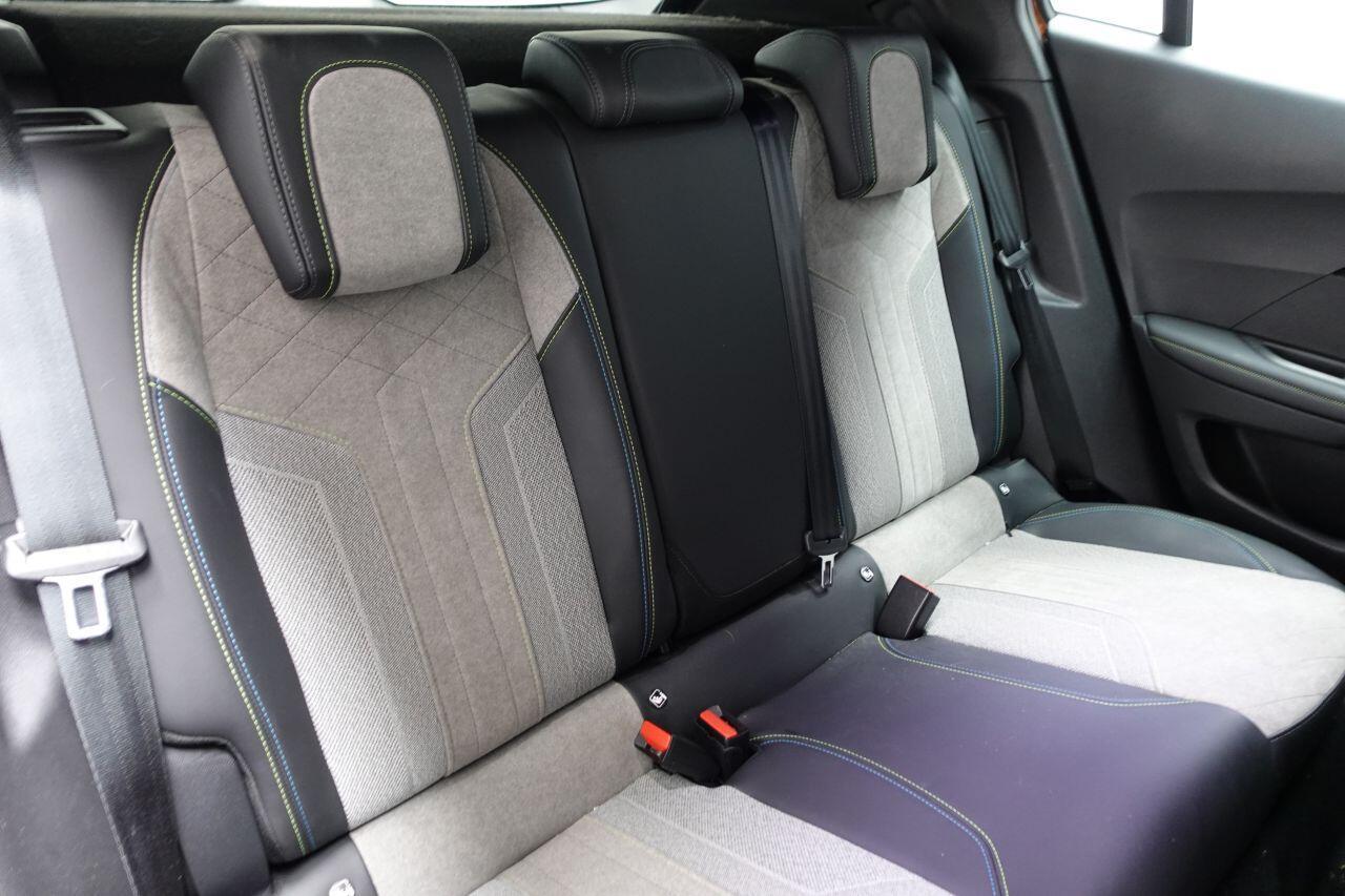 Peugeot E-2008 - Image 18
