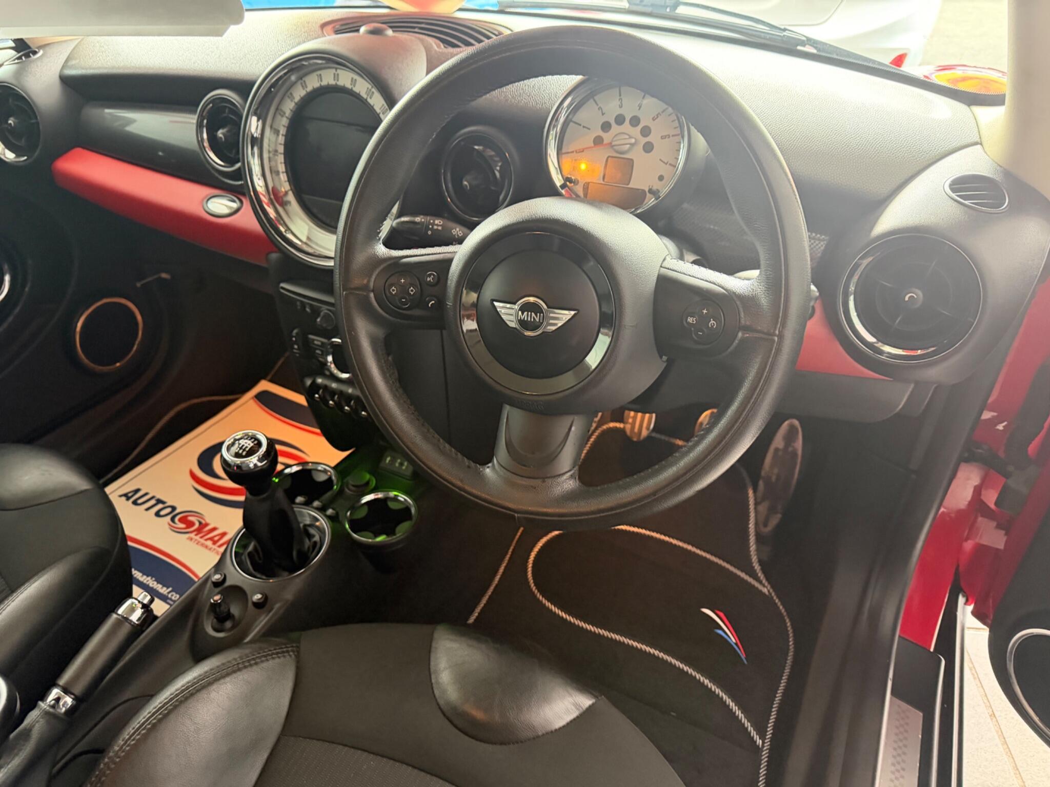 MINI Hatch - Image 20