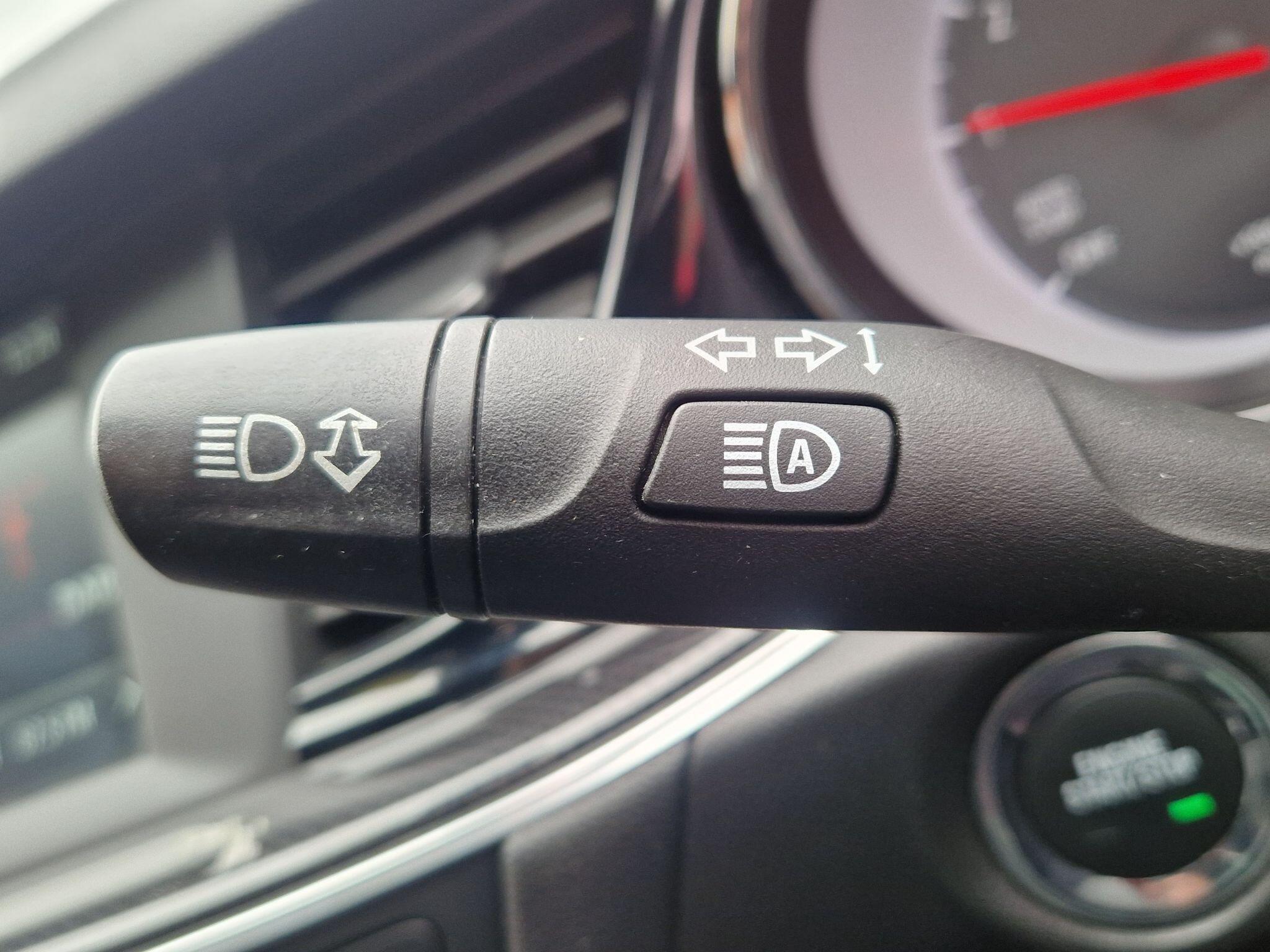 Vauxhall Insignia - Image 44