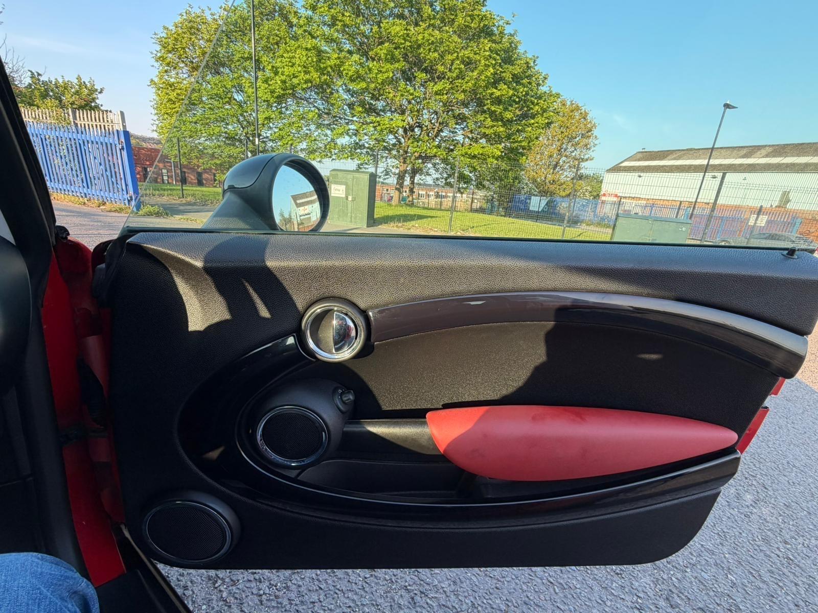 MINI Hatch - Image 35