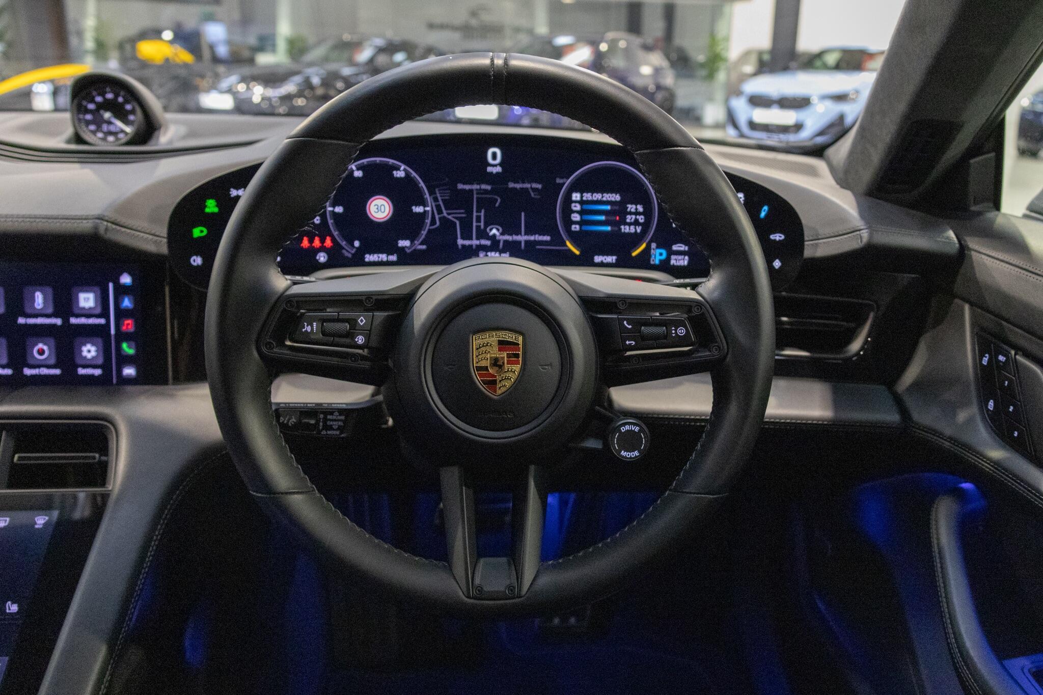 Porsche Taycan - Image 18