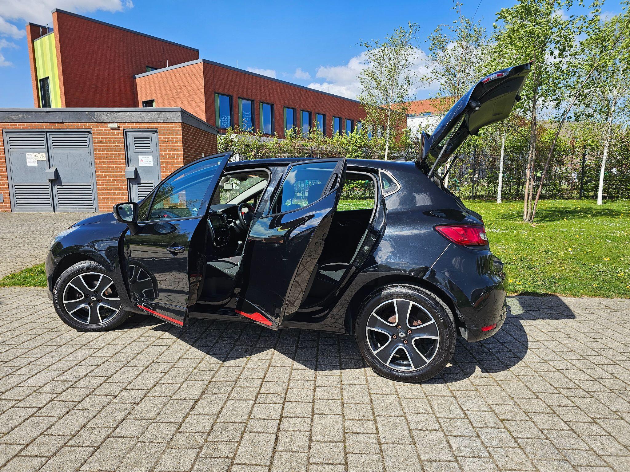 Renault Clio - Image 2