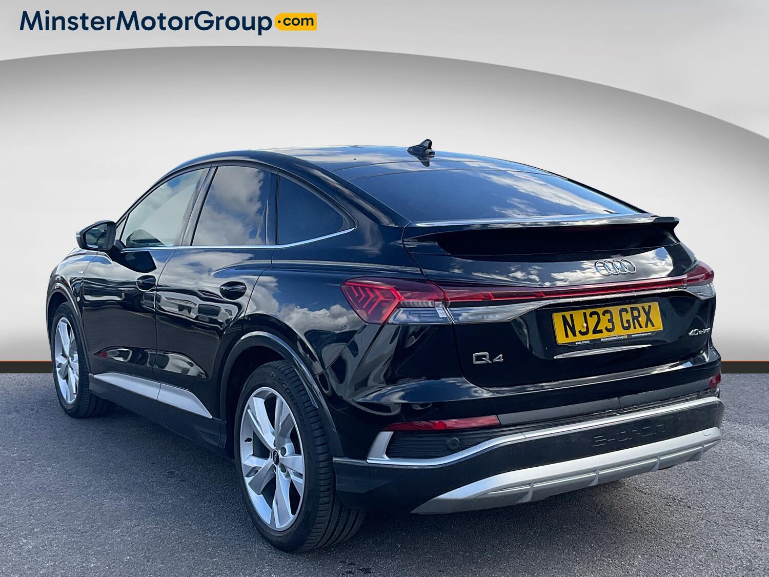 Audi Q4 E-Tron - Image 4