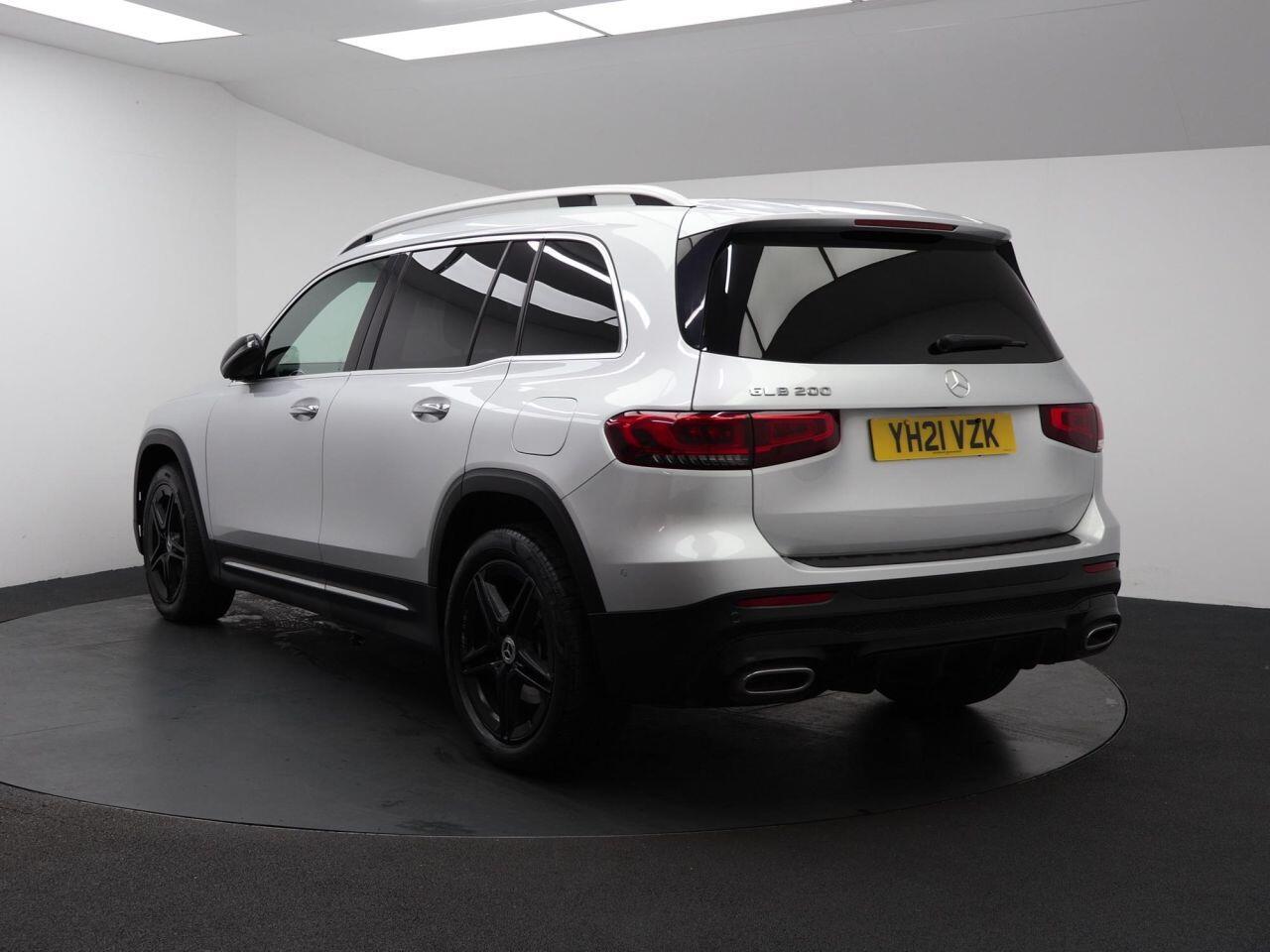 Mercedes-benz GLB - Image 9