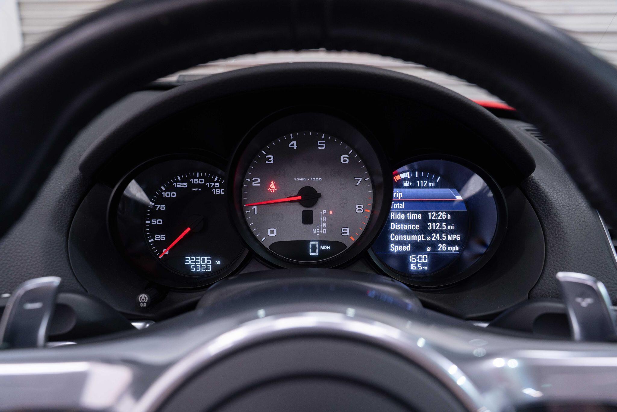 Porsche Boxster - Image 21