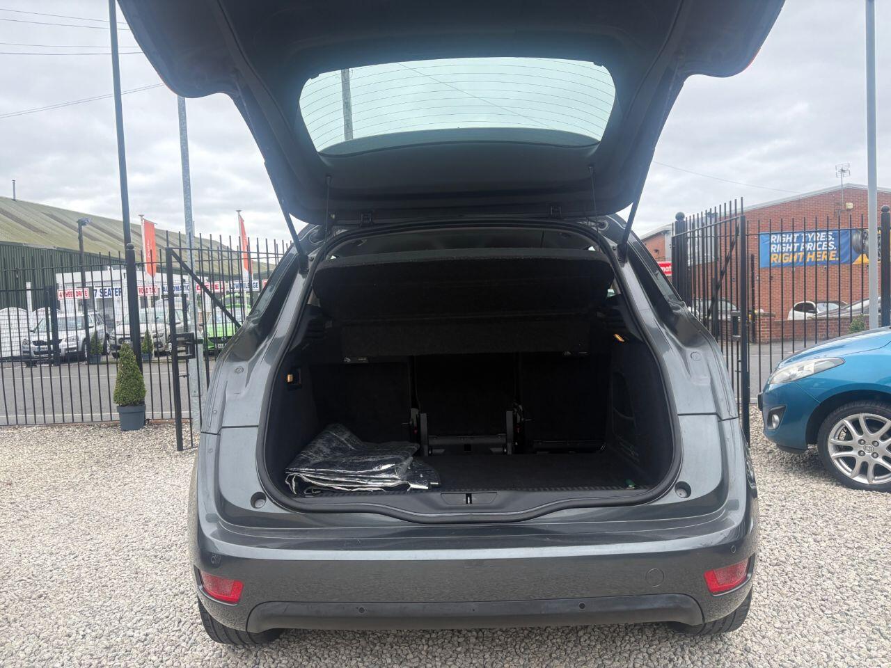 Citroen C4 Picasso - Image 19