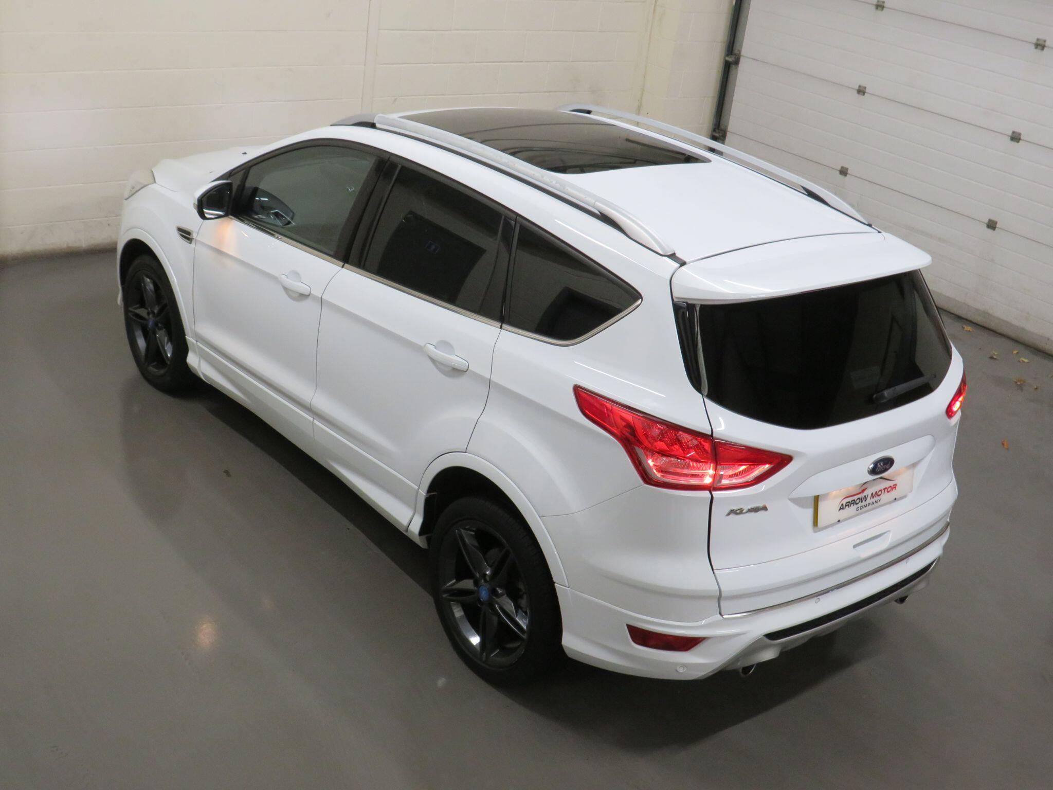 Ford Kuga - Image 15