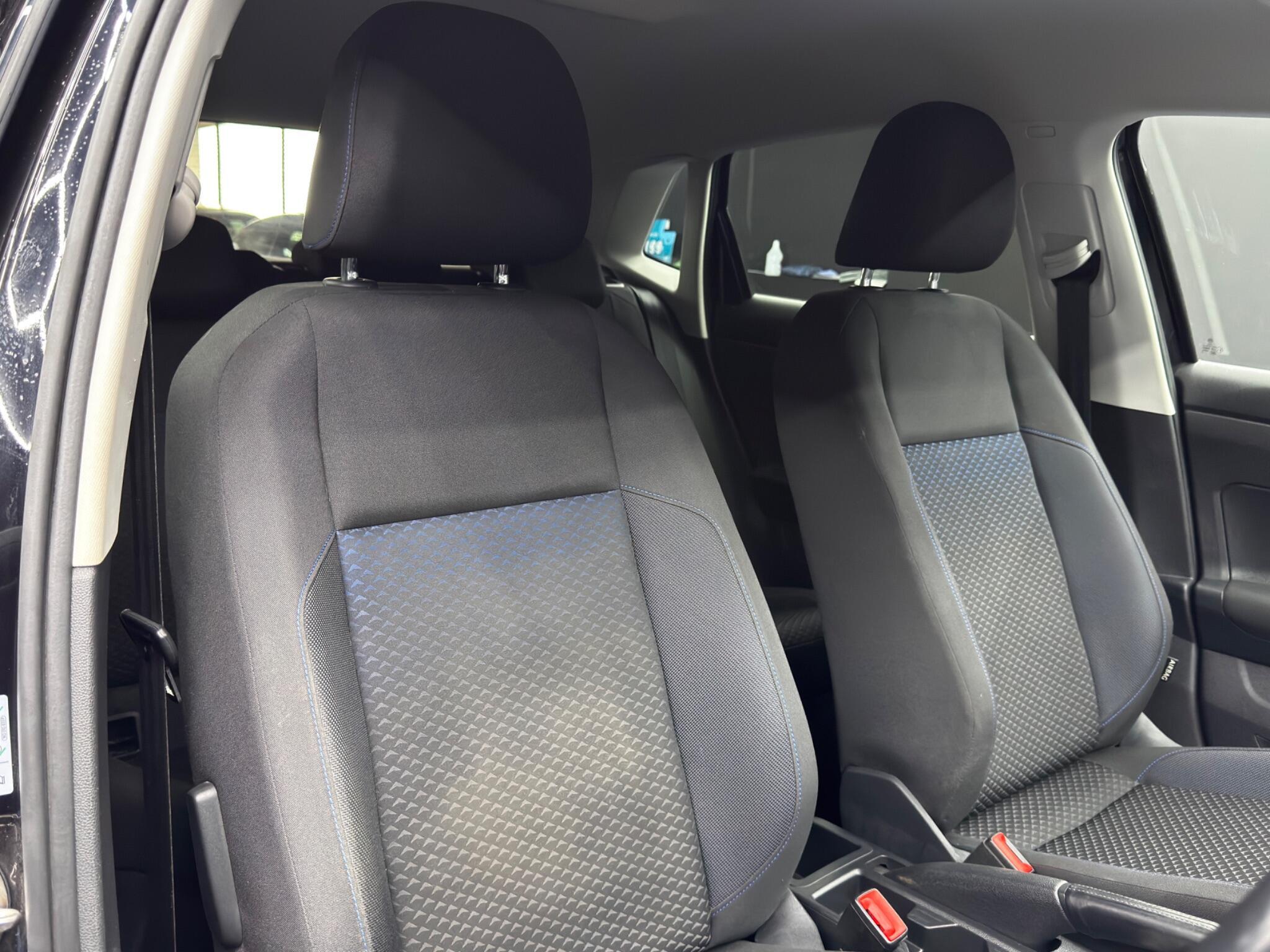 Volkswagen Polo - Image 12