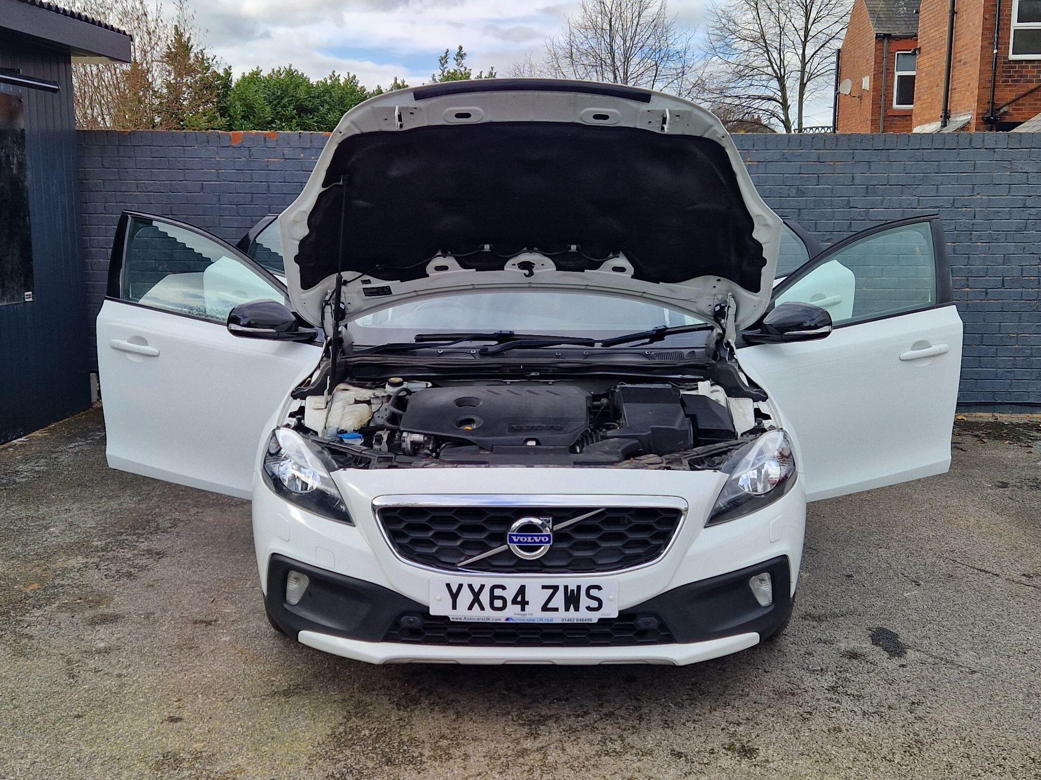Volvo V40 CROSS COUNTRY - Image 14