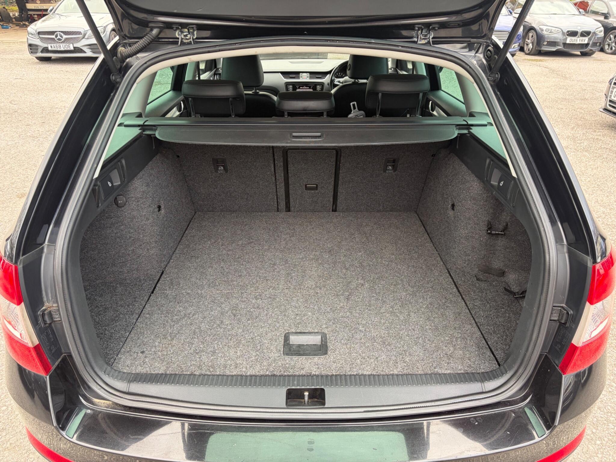 Skoda Octavia - Image 31